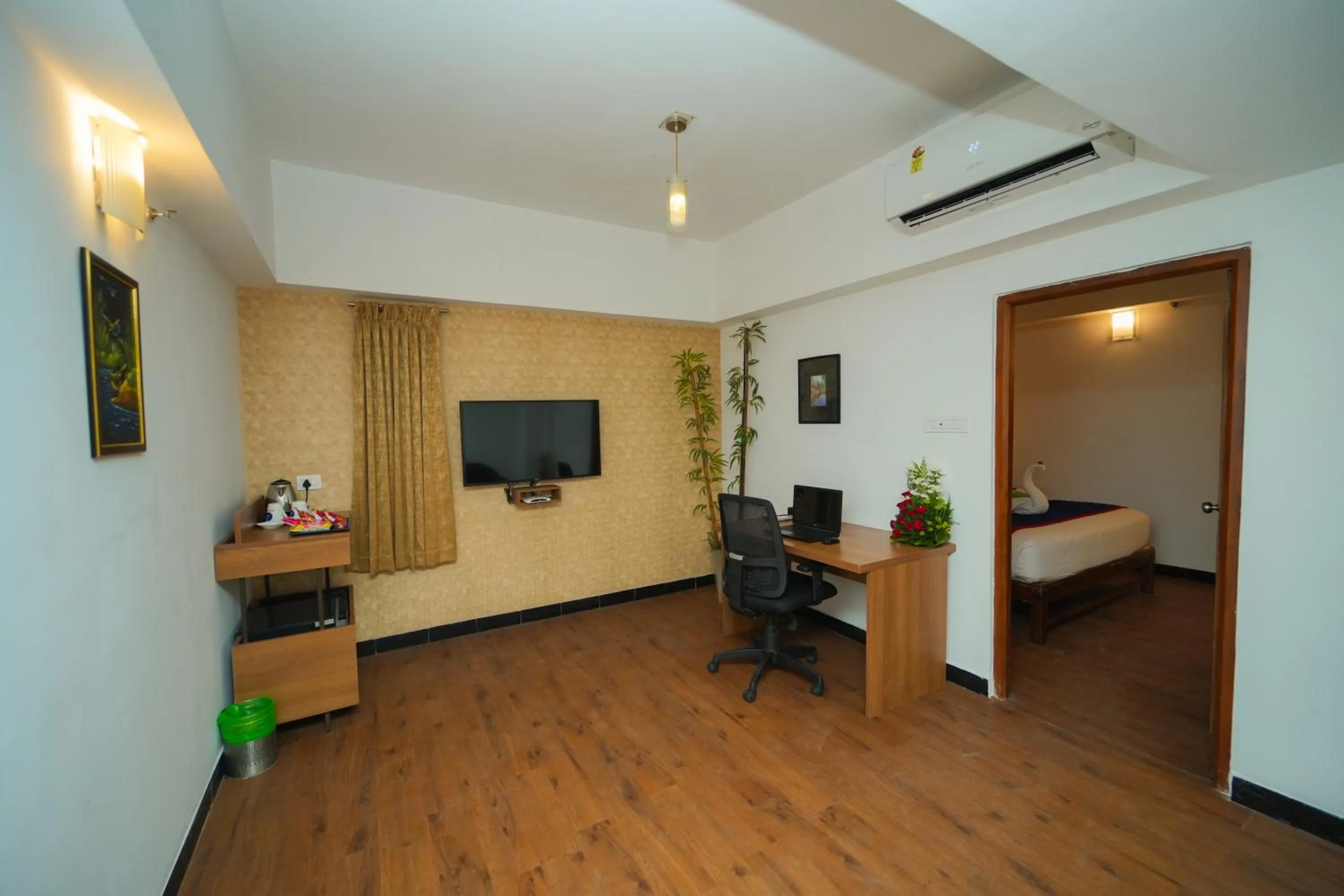 TV and multimedia in Zip by Spree Hotels Mangala International