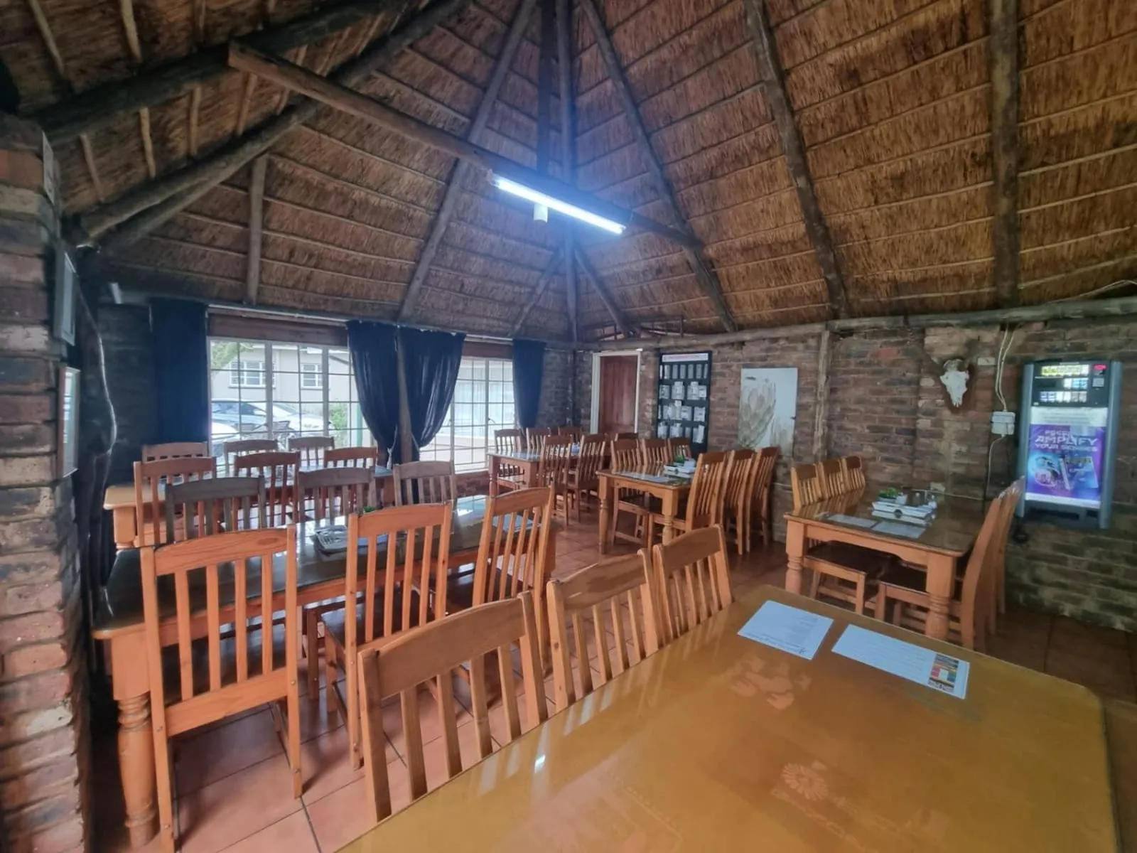 Restaurant/places to eat in Emerald Guesthouse