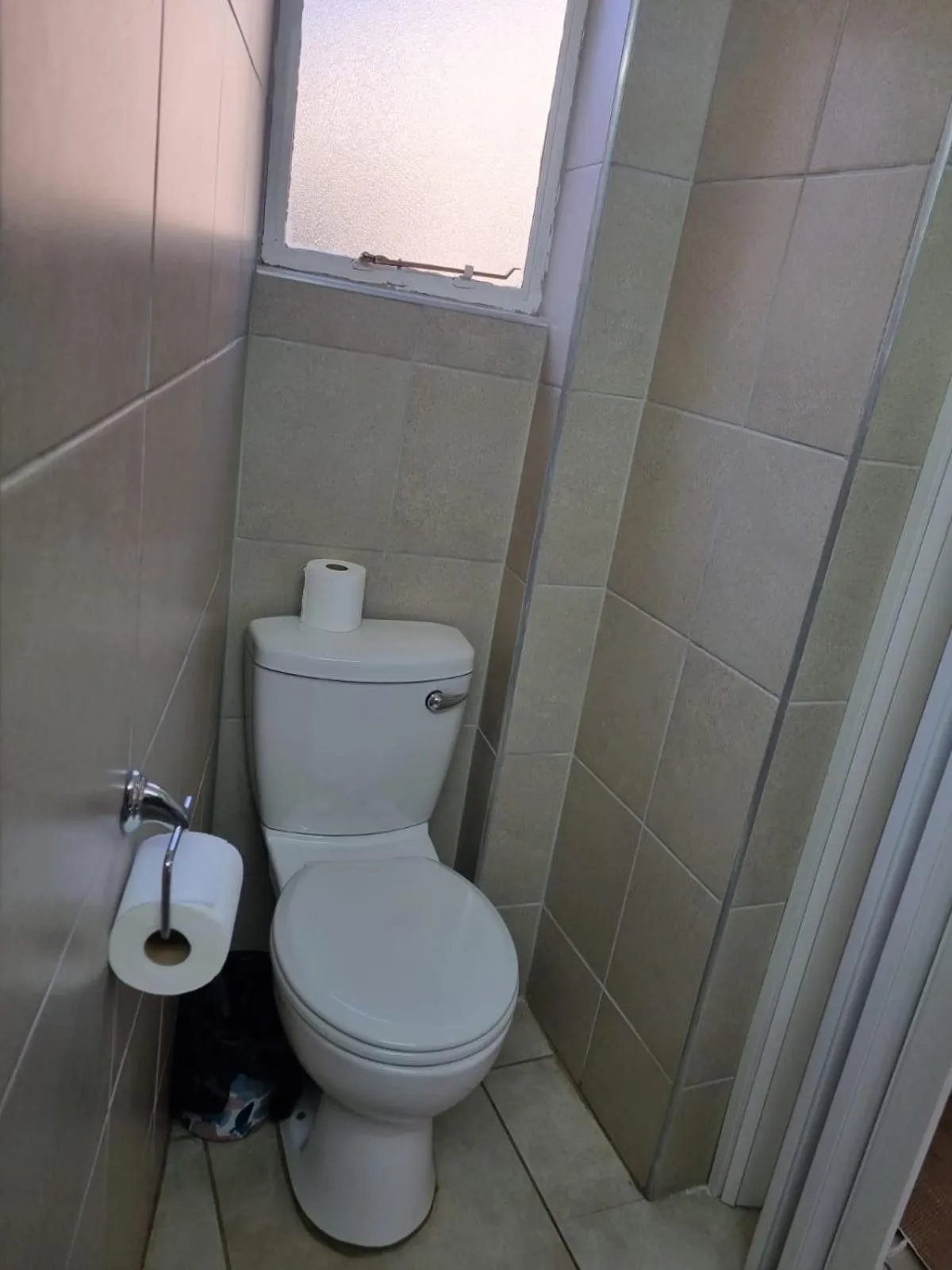 Toilet in Emerald Guesthouse