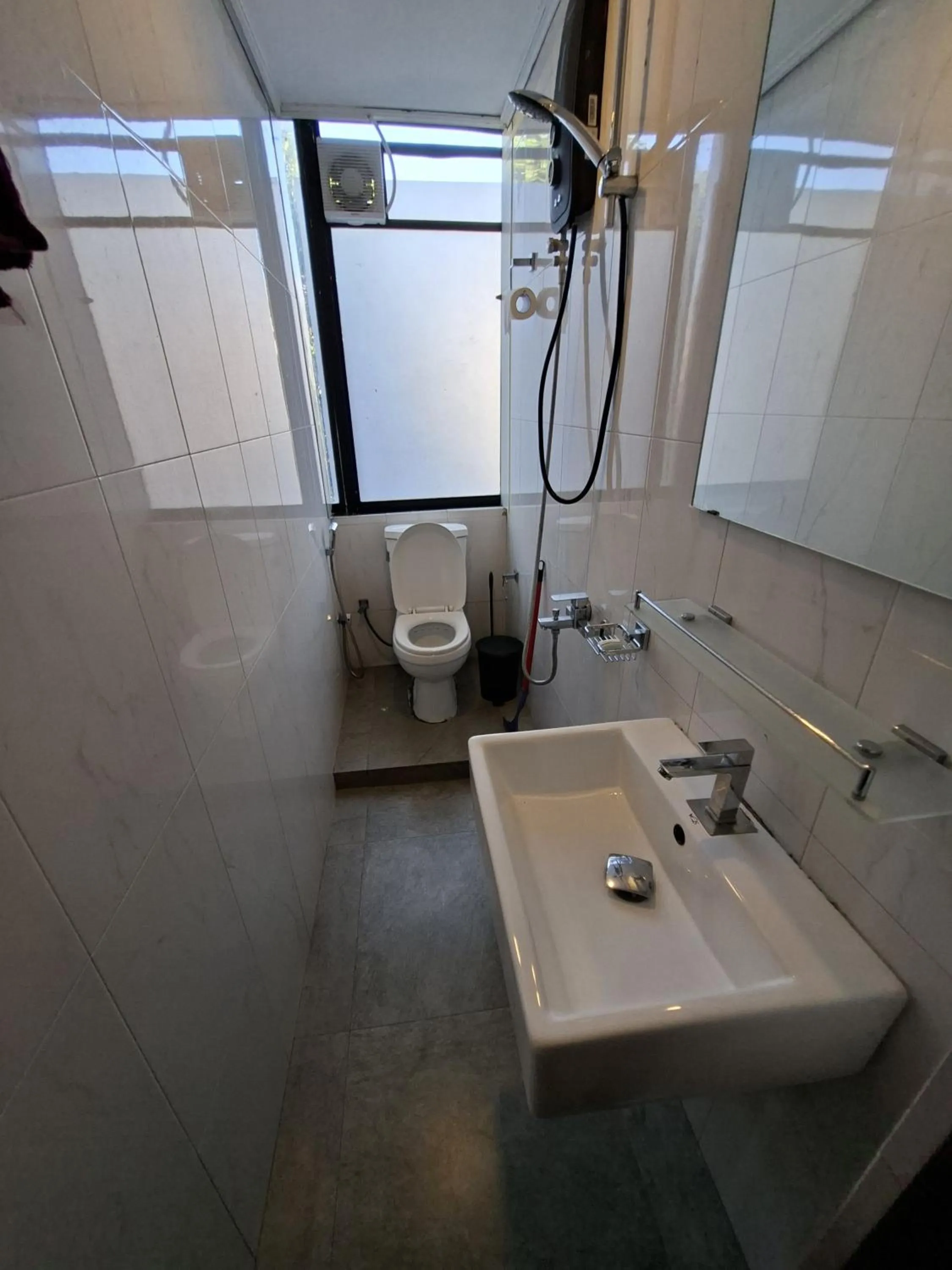 Bathroom in Kandy City Inn