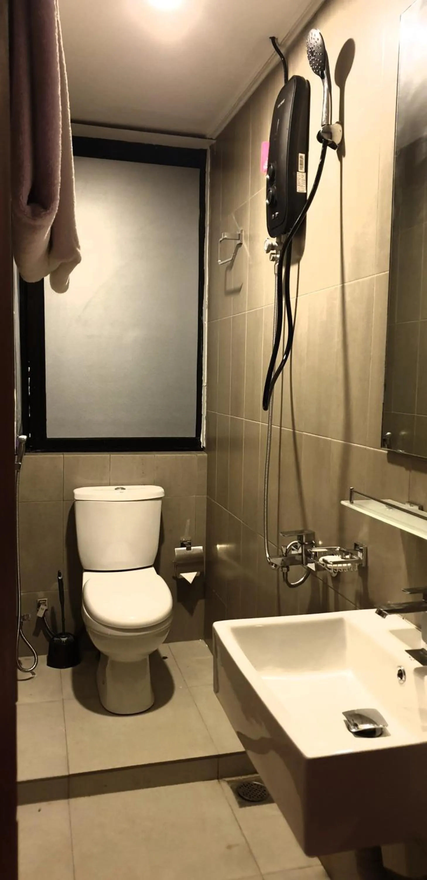 Bathroom in Kandy City Inn