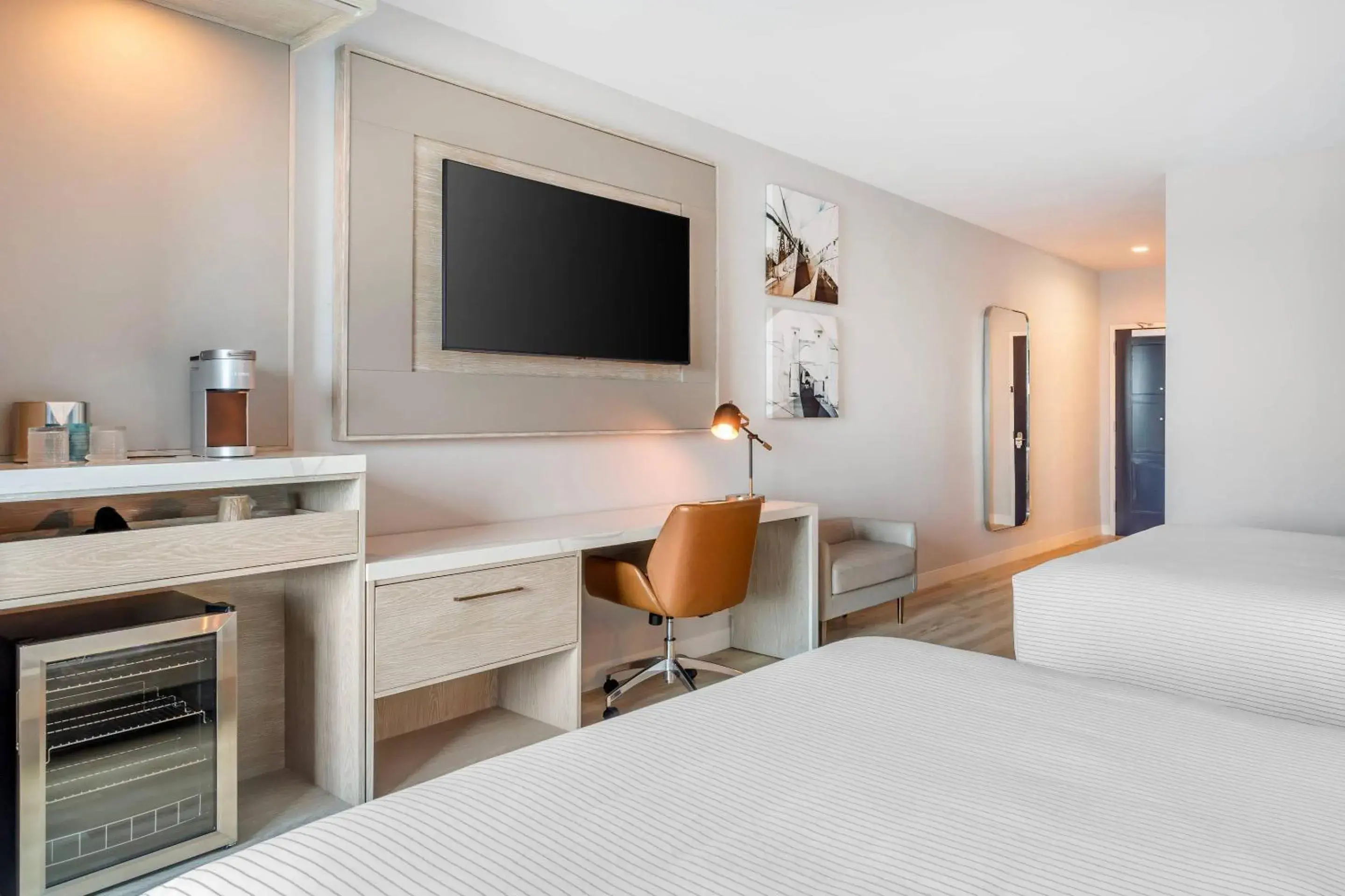 Bedroom, Bed in Cambria Hotel Waco University Riverfront Bedroom, Bed in Cambria Hotel Waco University Riverfront