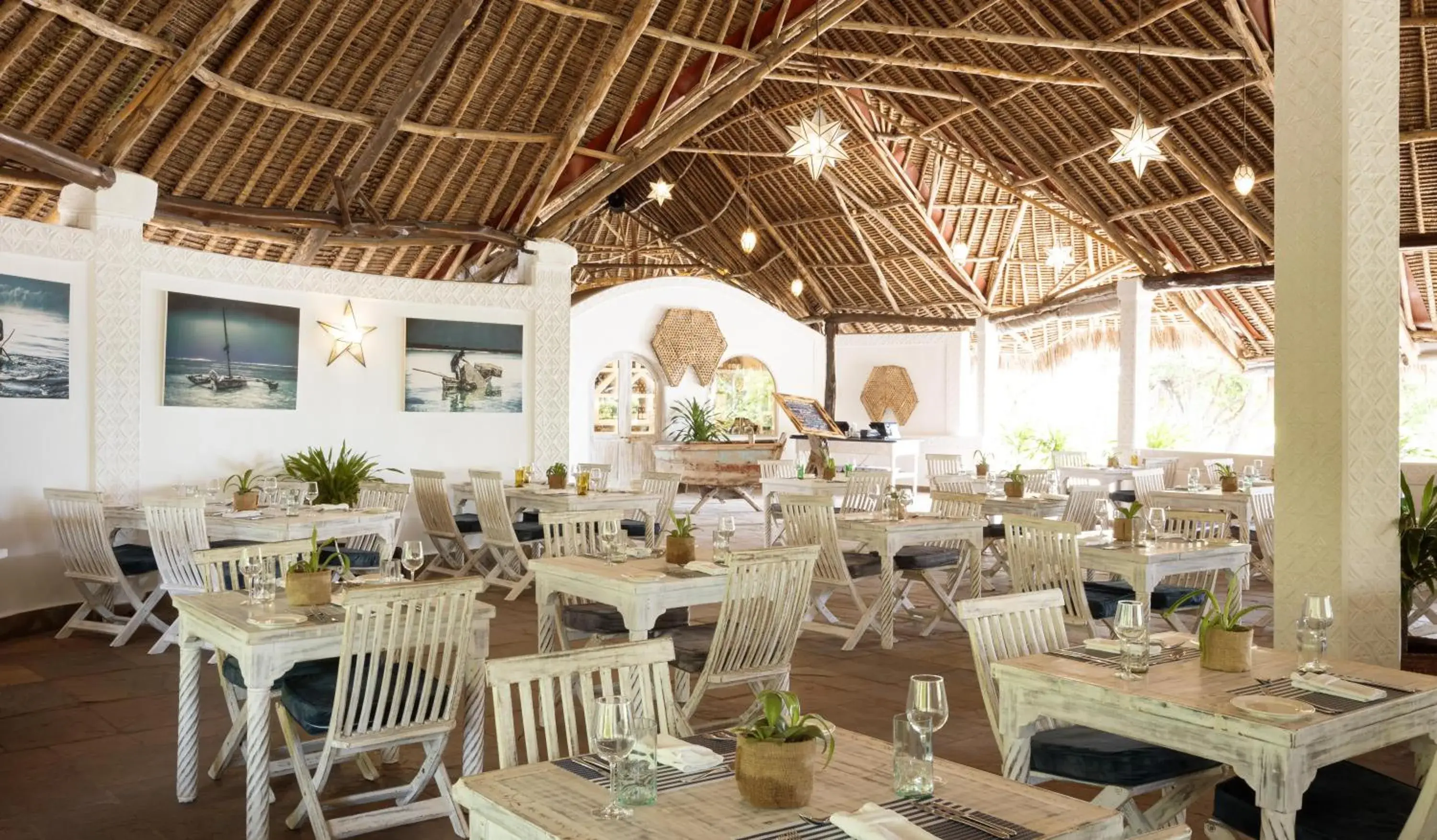 Restaurant/places to eat in Chale Island Resort Restaurant/places to eat in Chale Island Resort