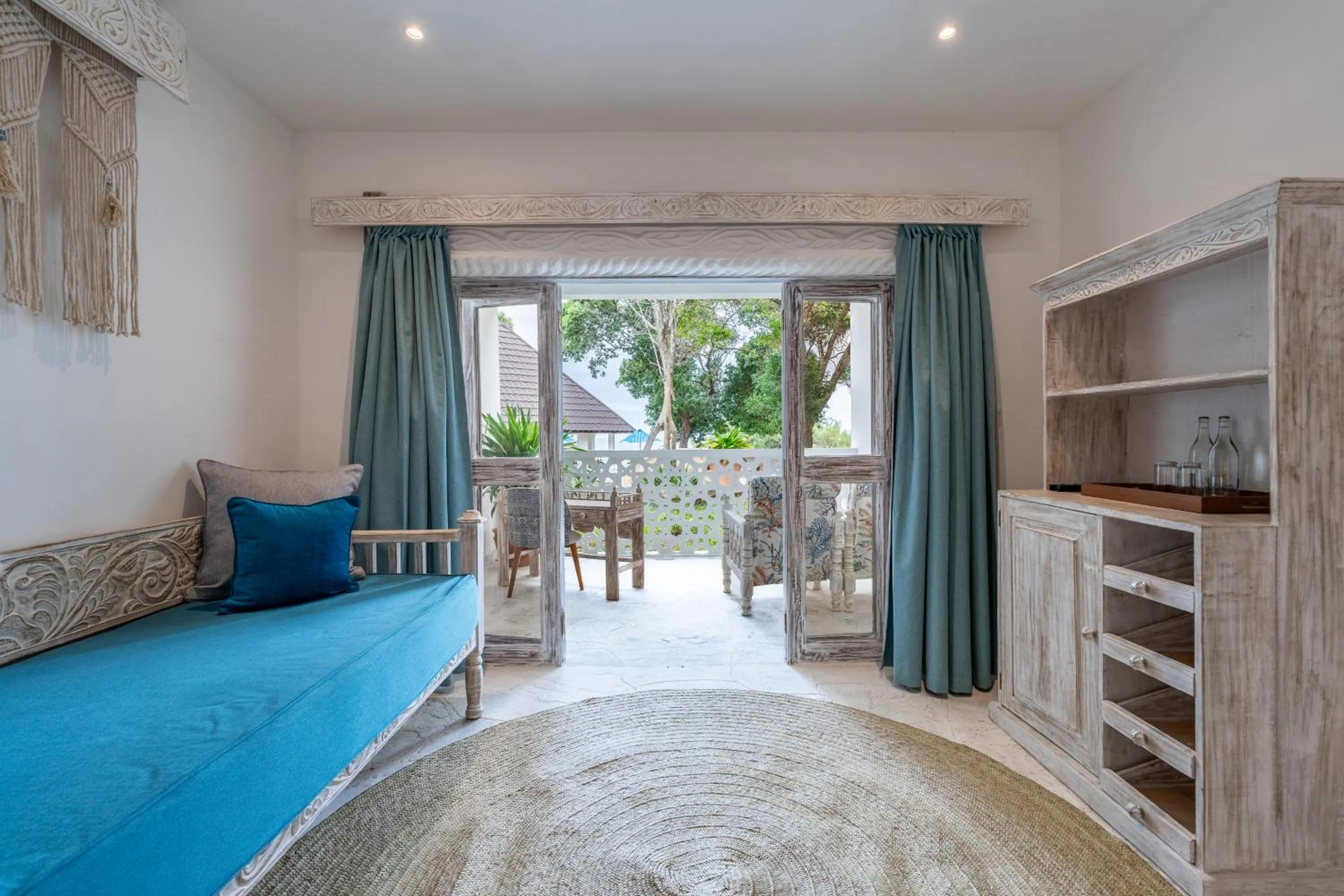 View (from property/room), Bed in Chale Island Resort