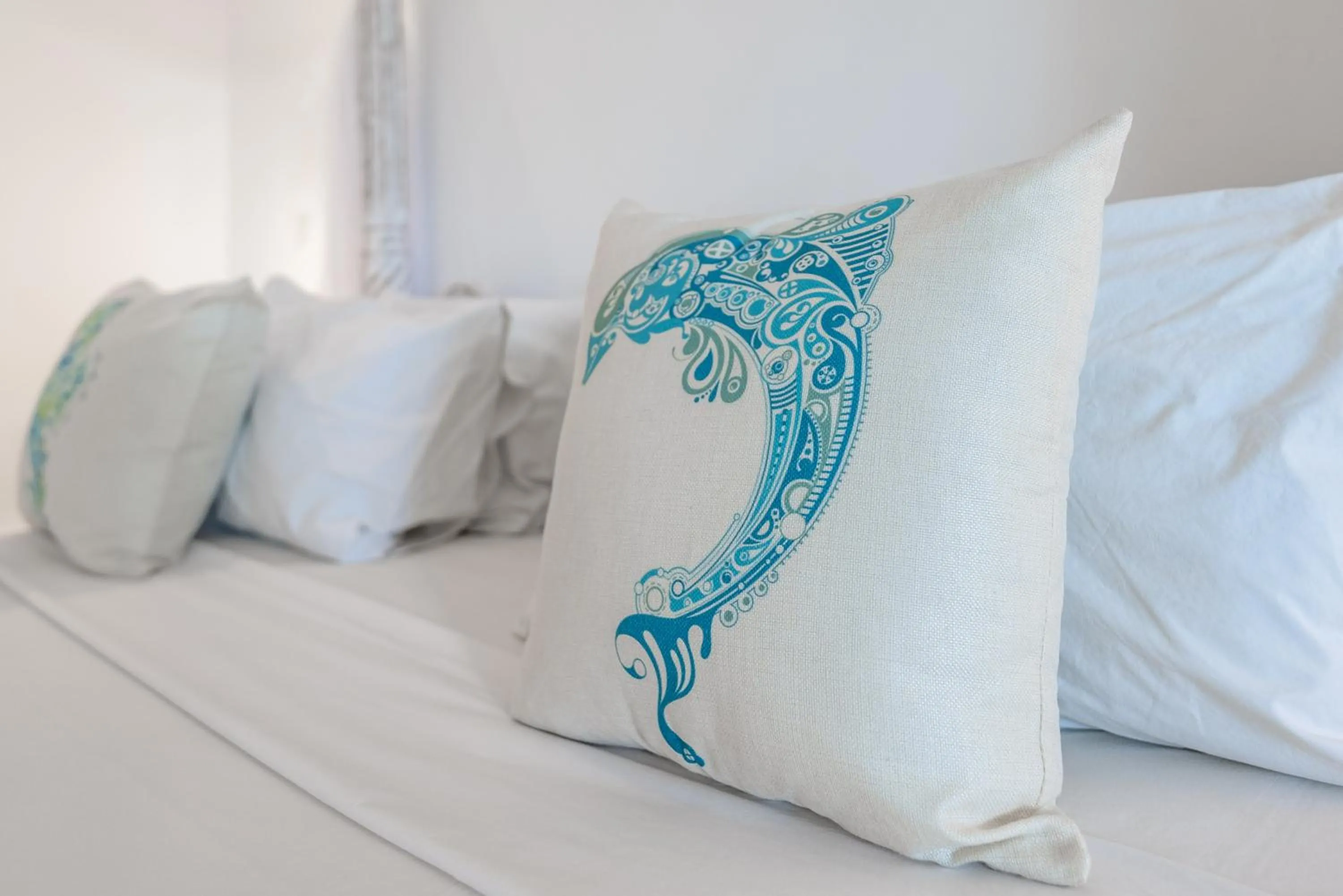 Bed in Chale Island Resort