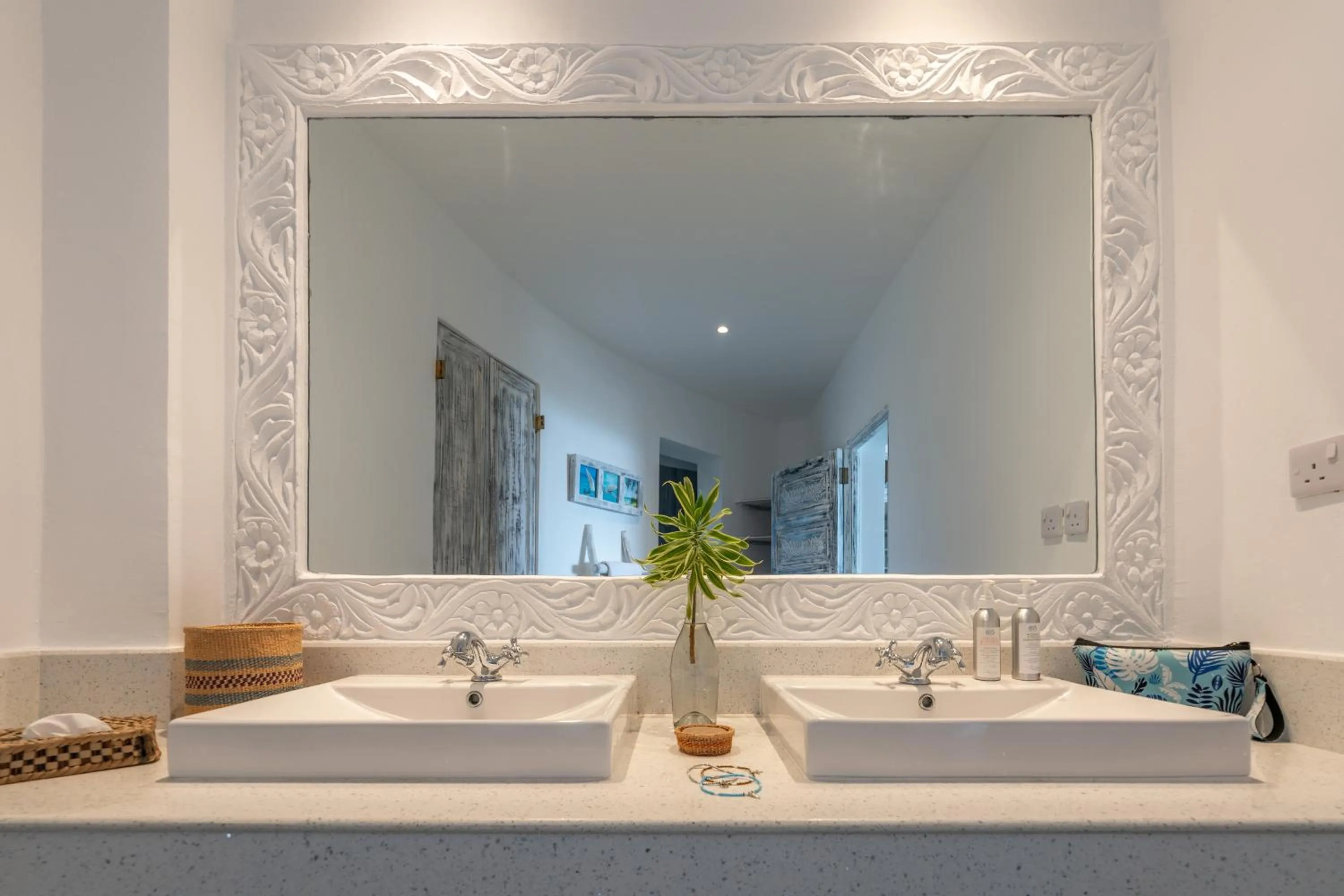 Bathroom in Chale Island Resort