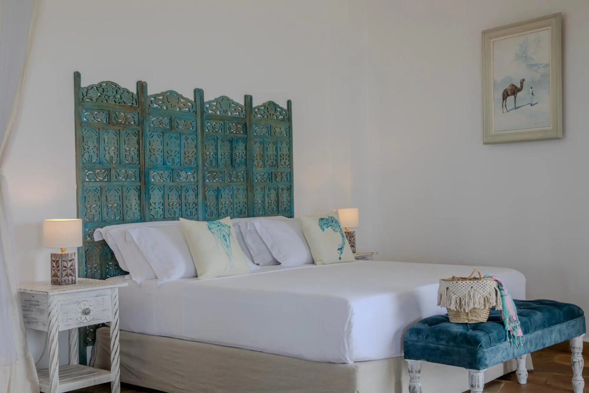 Bedroom, Bed in Chale Island Resort