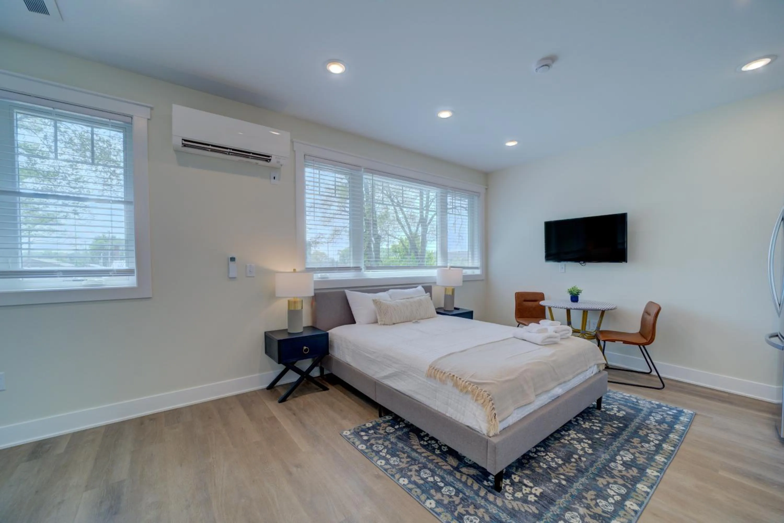 Bed in DreamStay on Clay