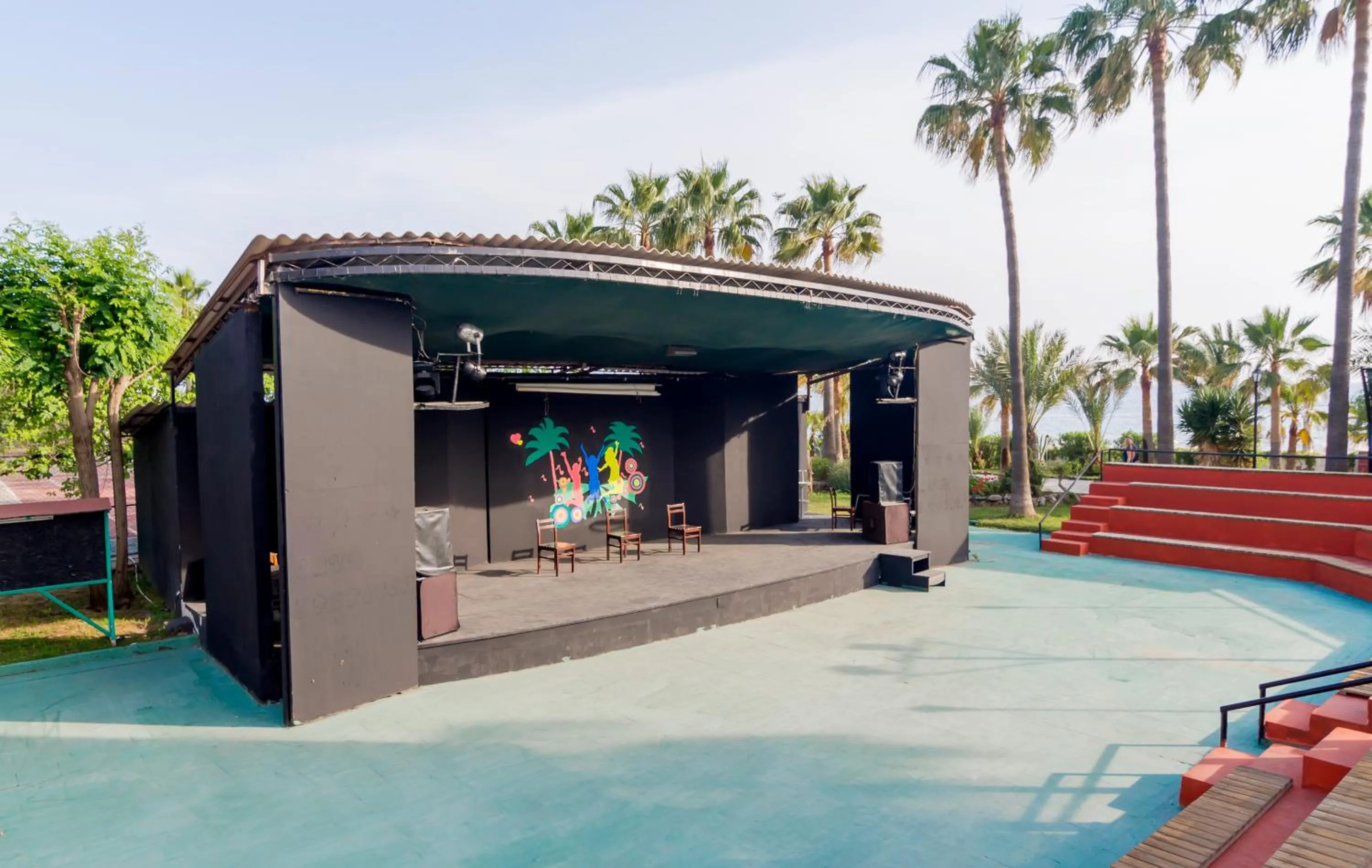 Evening entertainment in Club Tropical Beach Hotel - All Inclusive