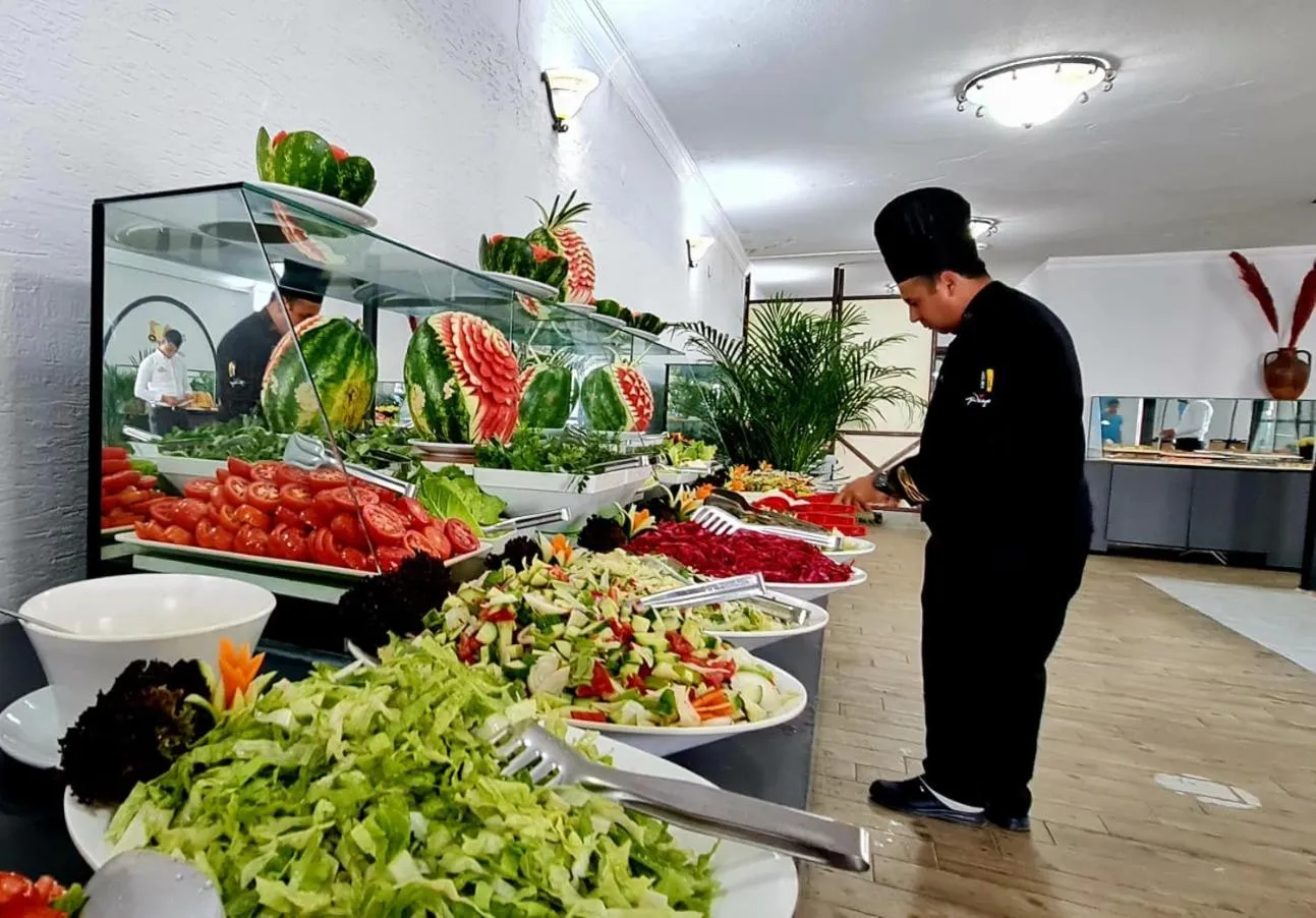 Food and drinks in Club Tropical Beach Hotel - All Inclusive