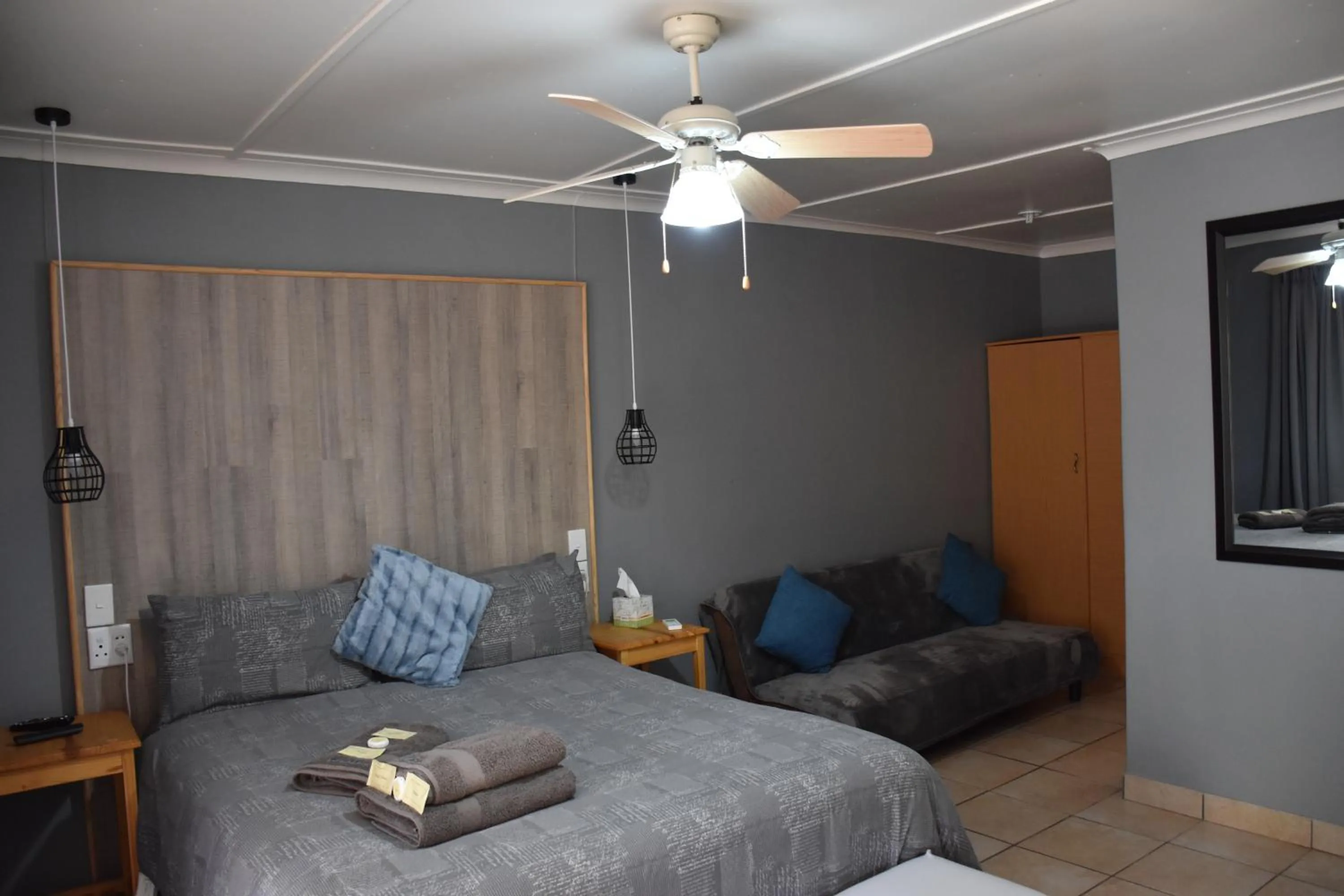 Bed in Alpine Bed and Breakfast