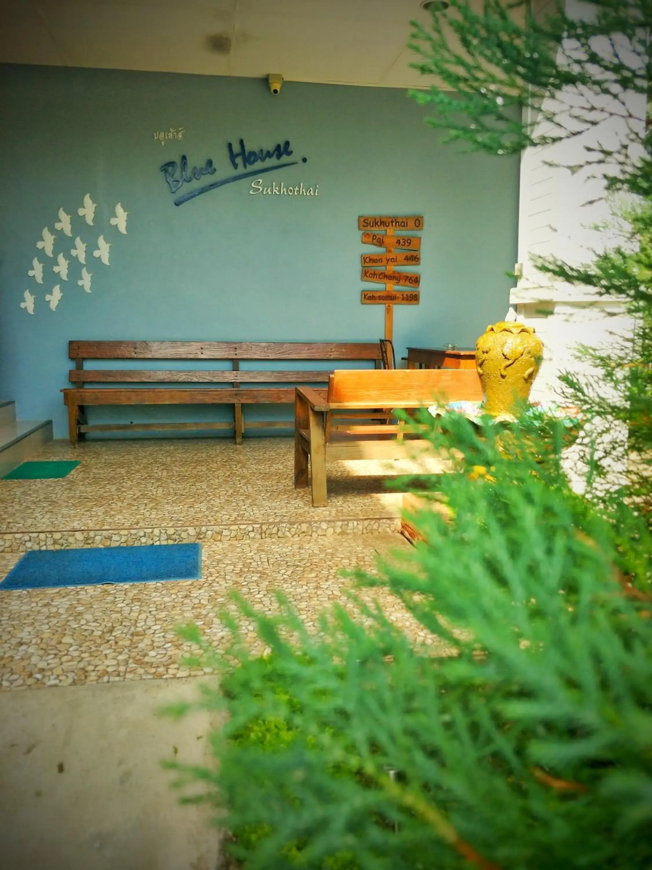 Facade/entrance in Blue House Sukhothai Facade/entrance in Blue House Sukhothai