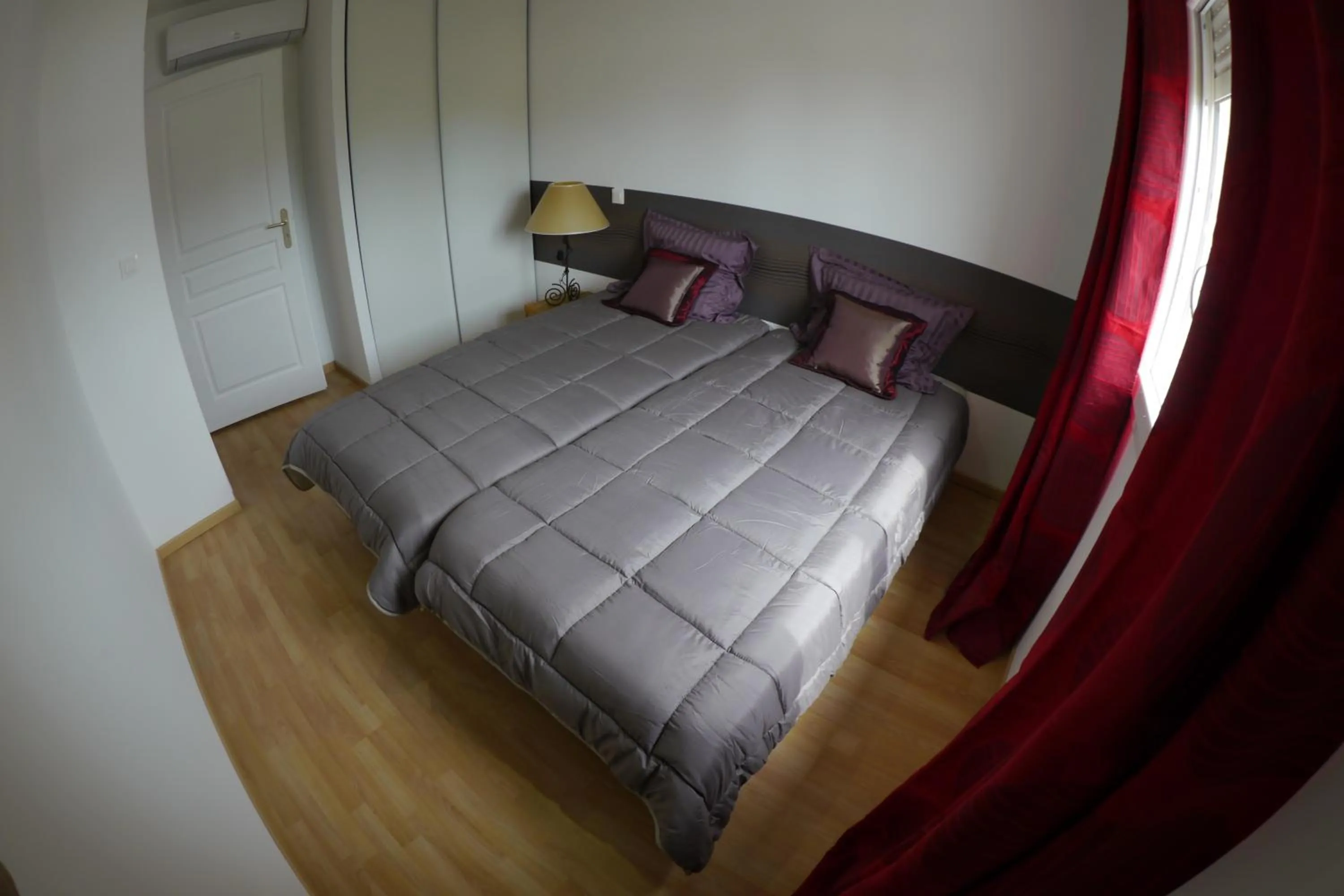 Bedroom in La Résidence Les Grands Vignobles