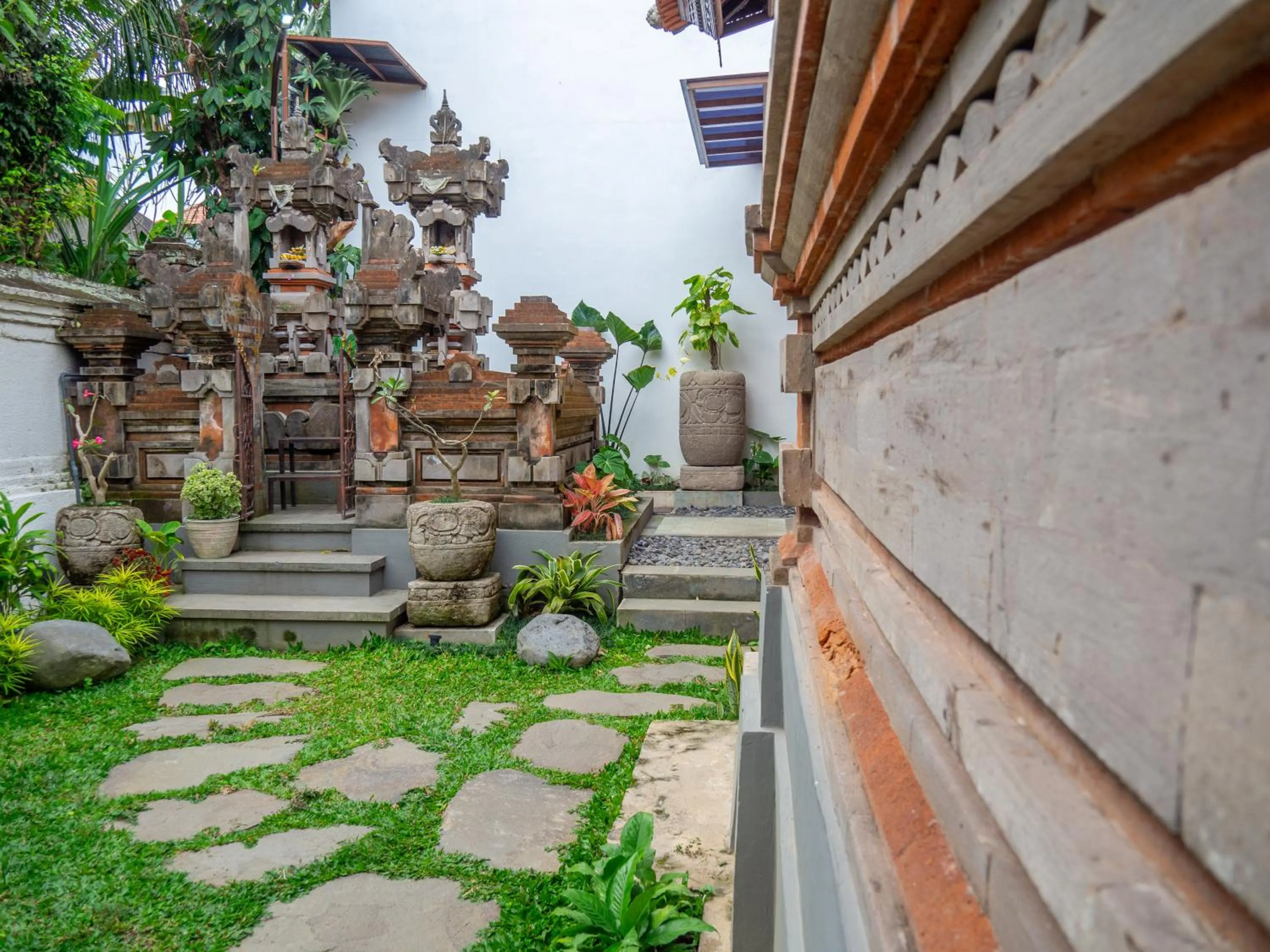 Facade/entrance in Arumasta Ubud
