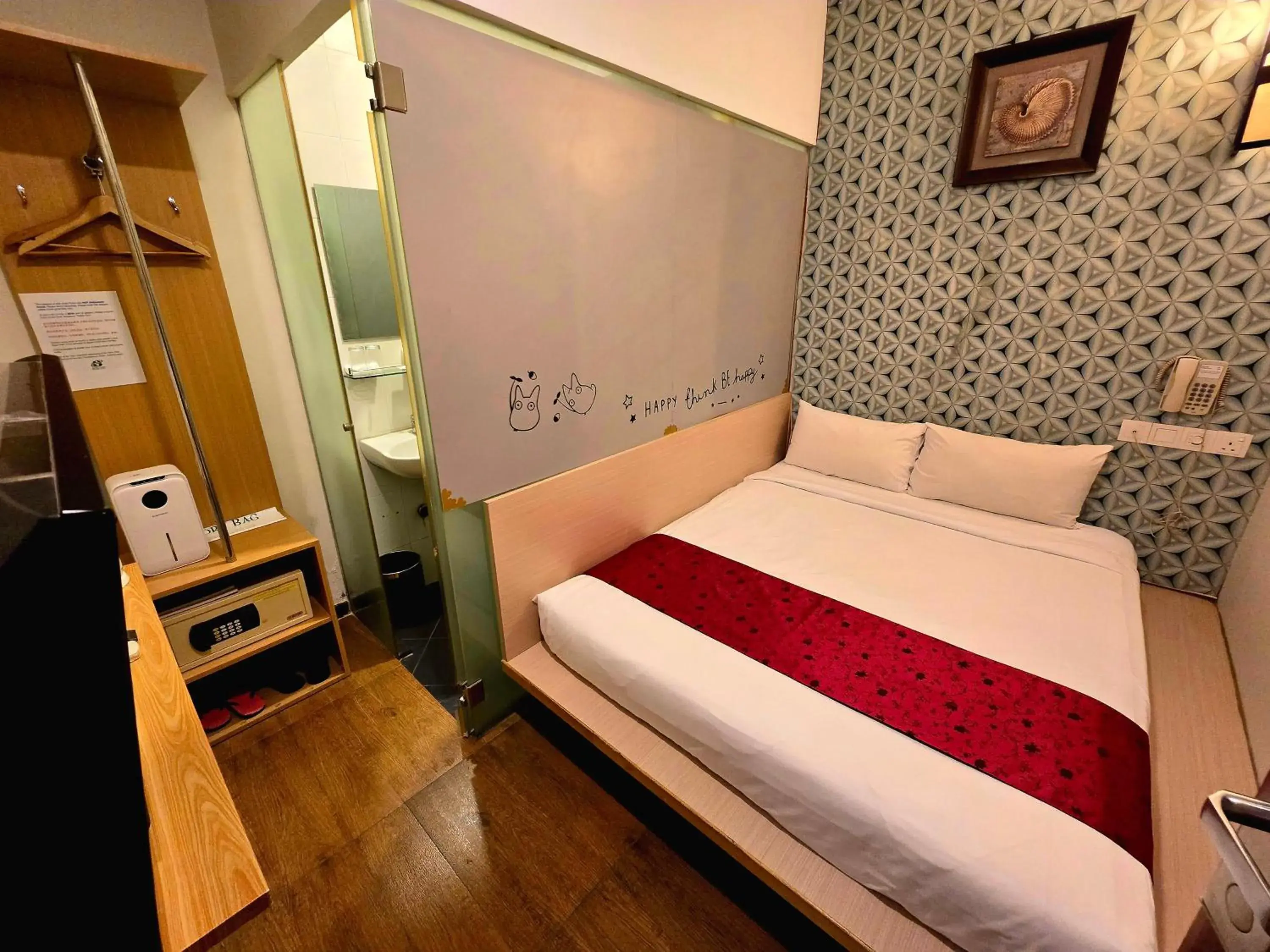 Standard Queen Room in Eight Days Boutique Hotel - Permas Jaya Standard Queen Room in Eight Days Boutique Hotel - Permas Jaya
