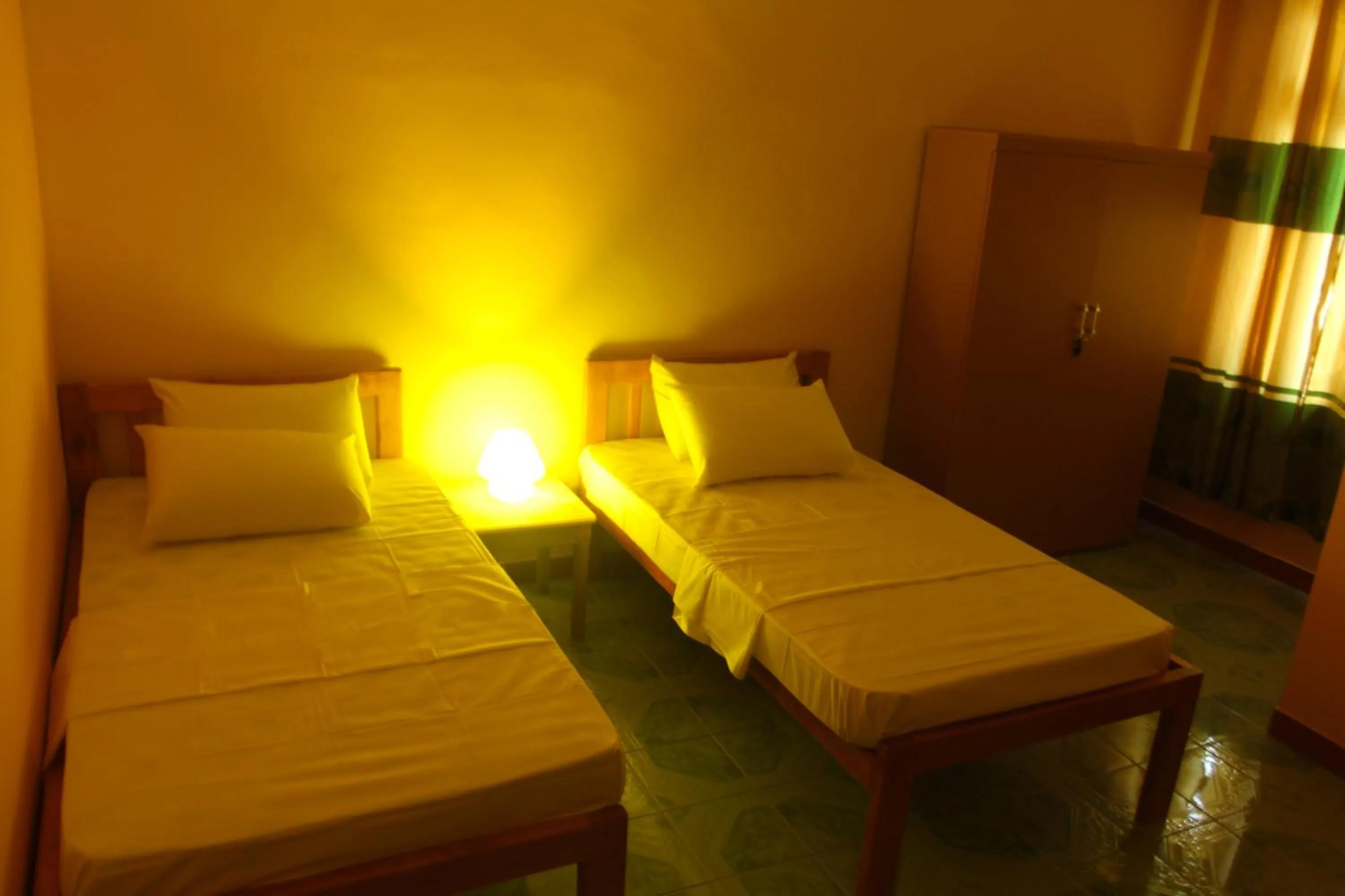 Bed in Jail Break Surf Inn