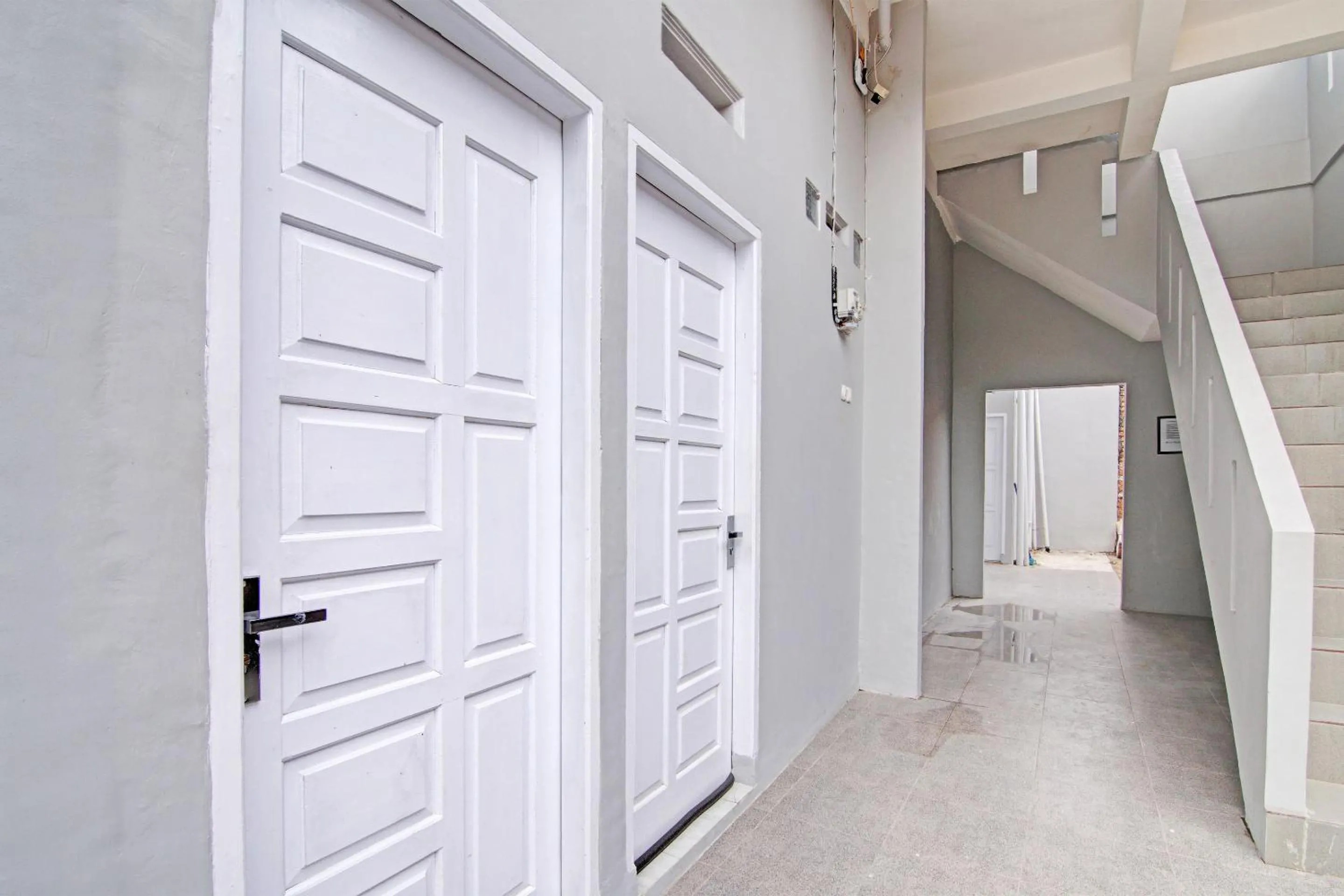 Lobby or reception in Hotel O Lavina Guesthouse