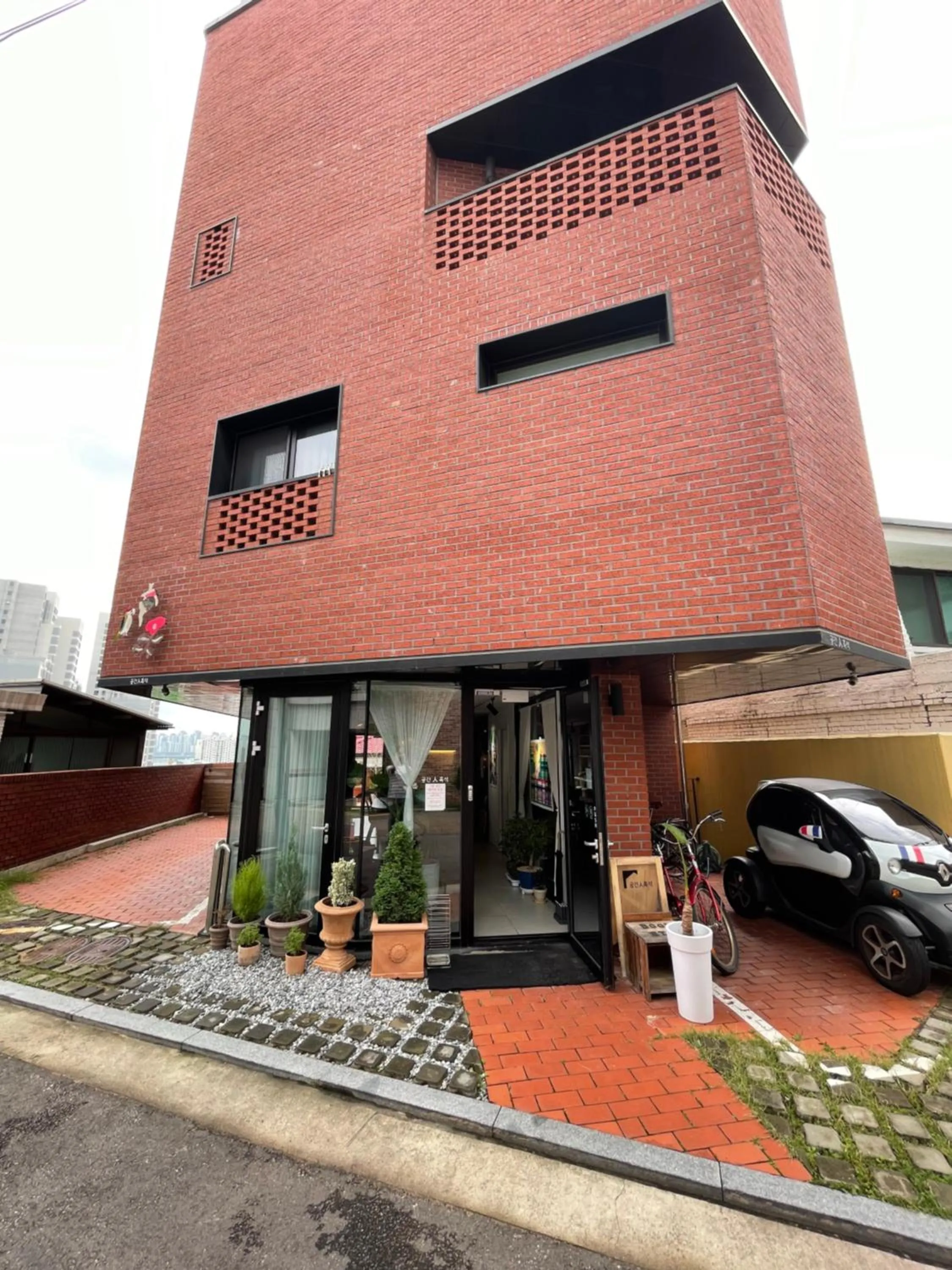 Property building in Space in Blackstone