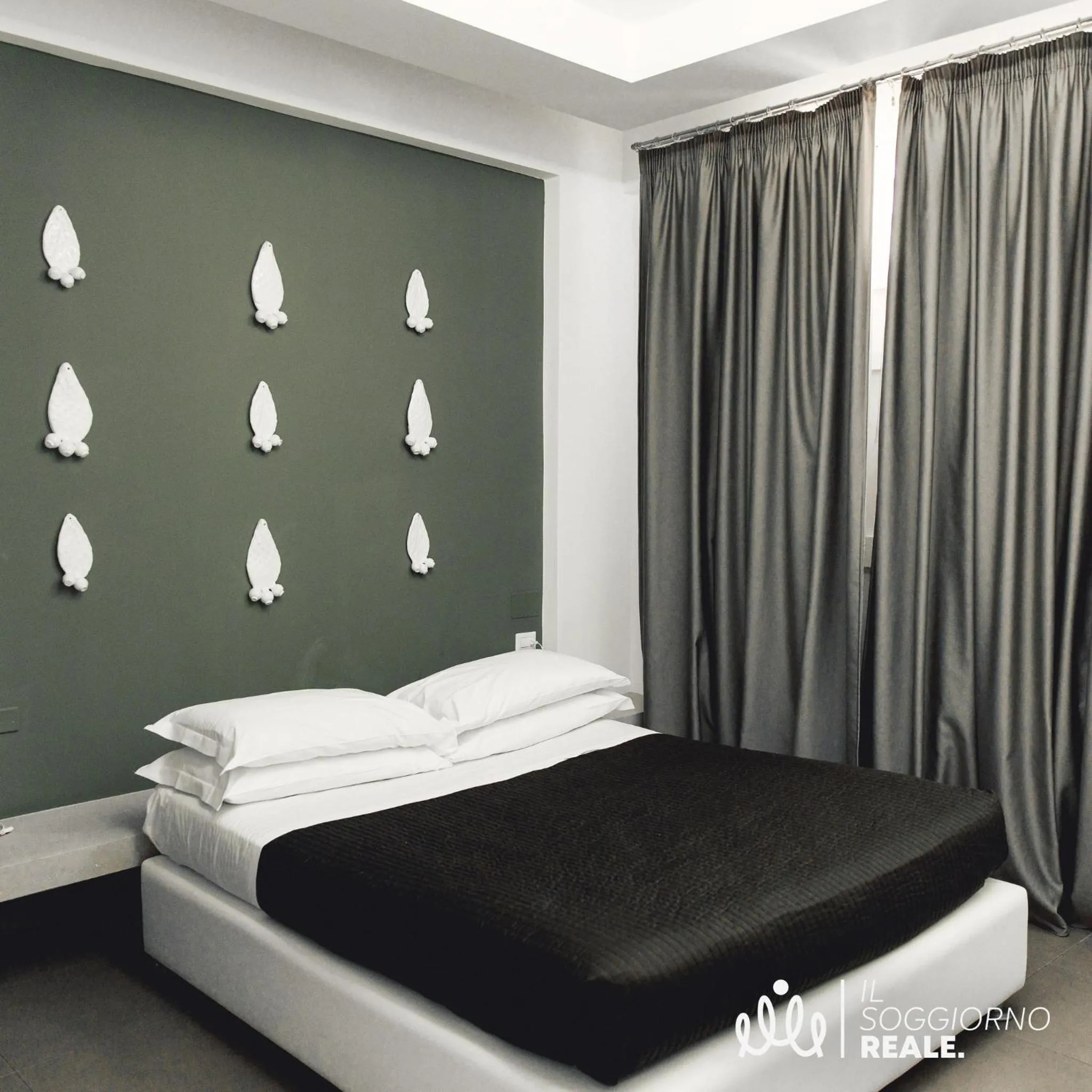 Decorative detail, Bed in B&B Copacabana Colors