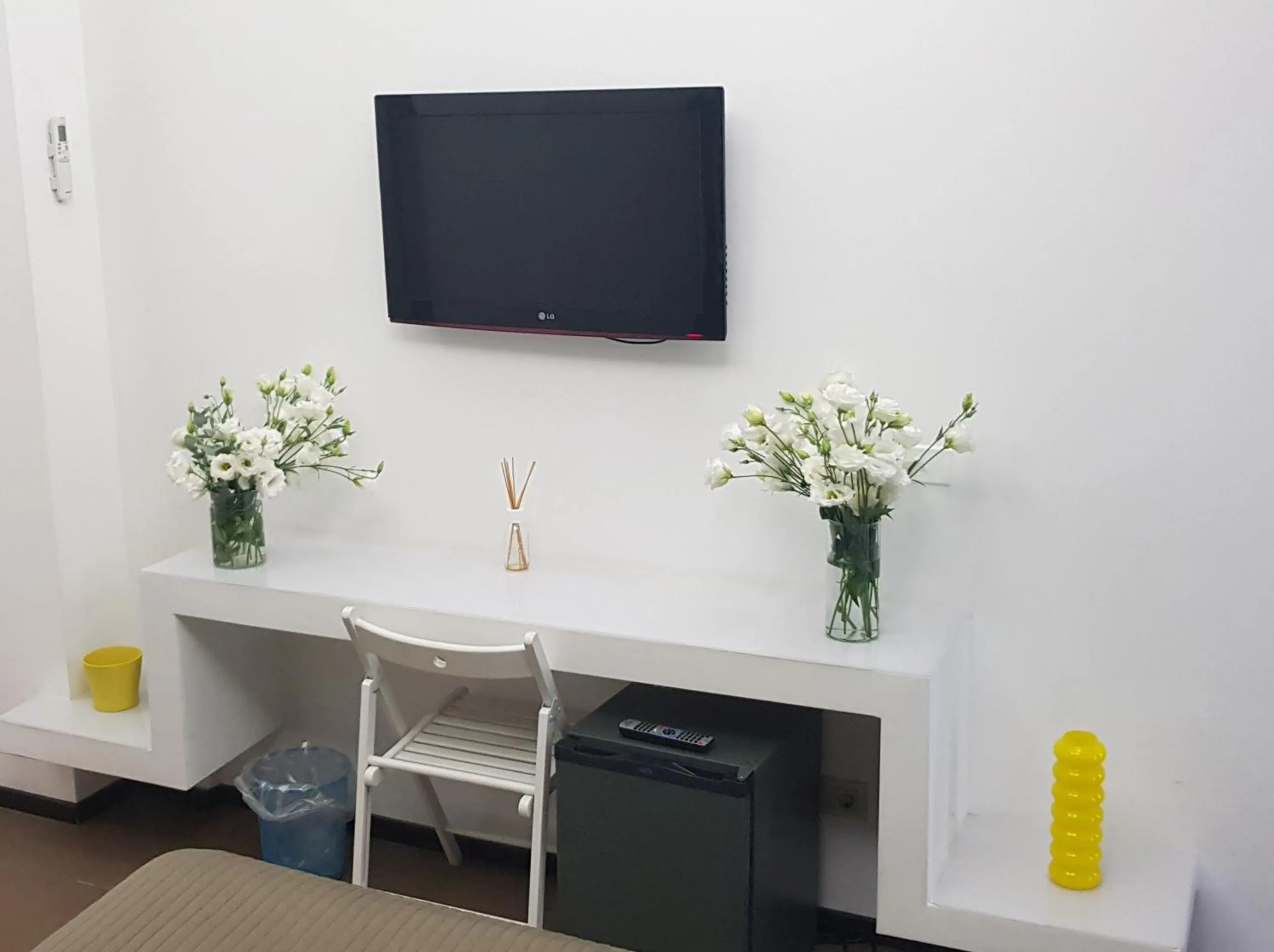 TV and multimedia in B&B Copacabana Colors