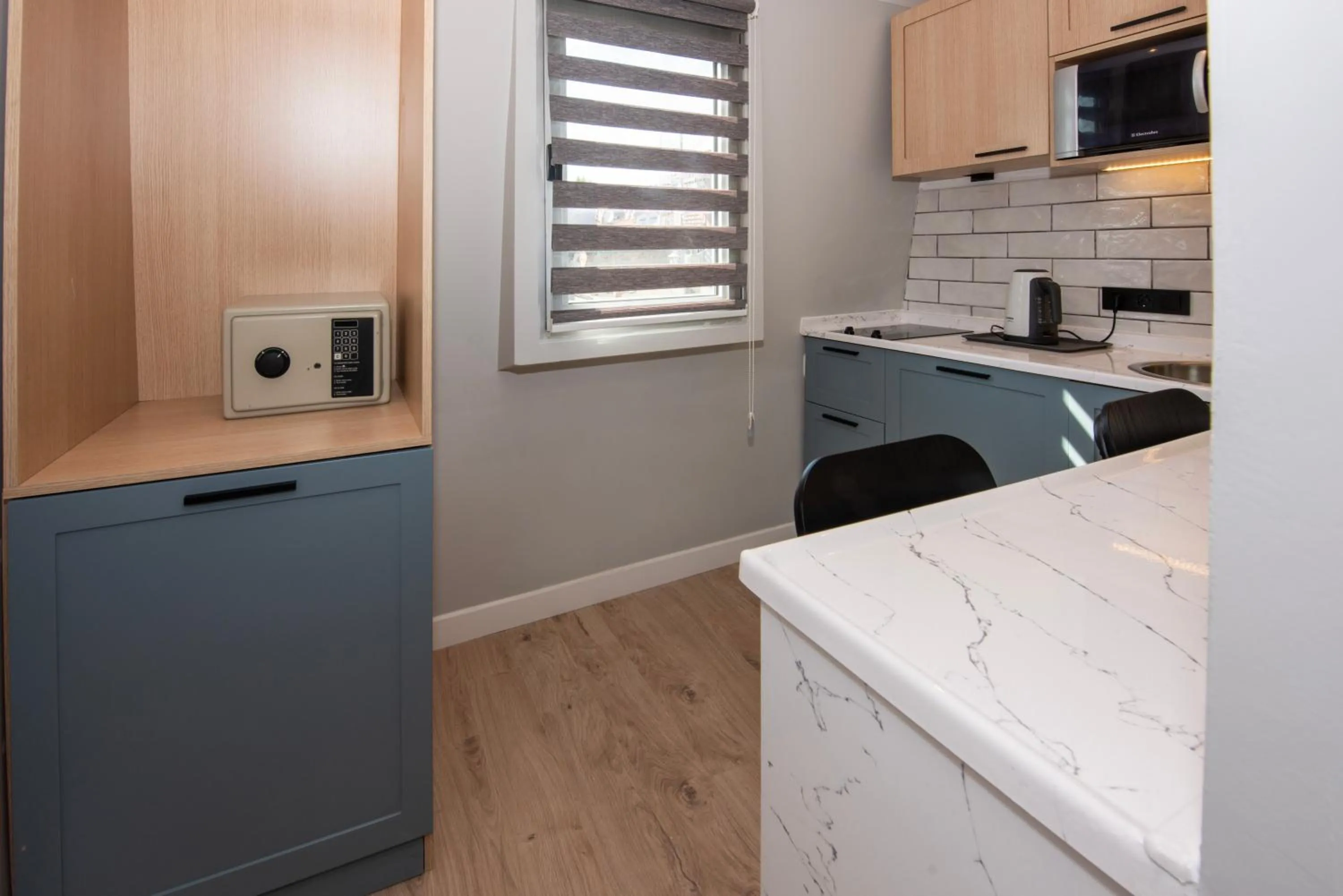 safe in BGuest Hotel & Residence