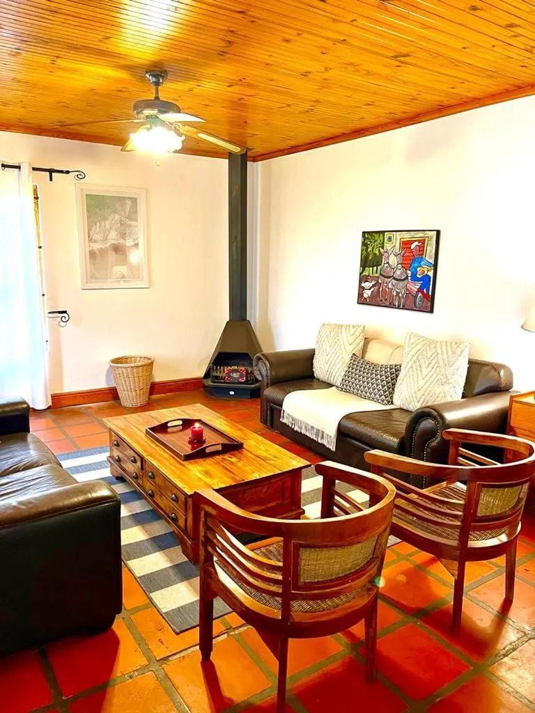 One-Bedroom Cottage - Witzenberg in Eikelaan Farm Cottages