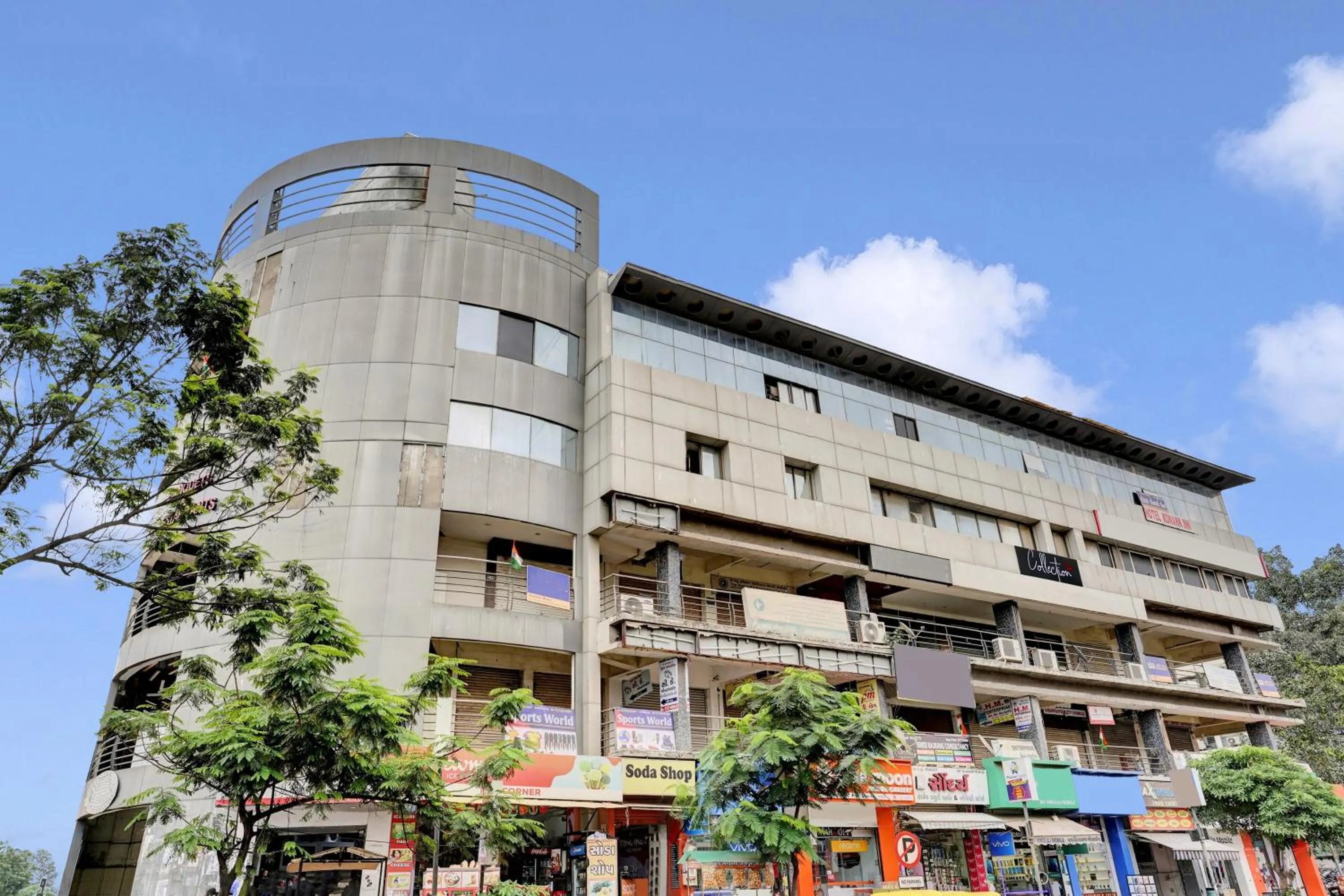 Facade/entrance in Hotel O Konark Inn