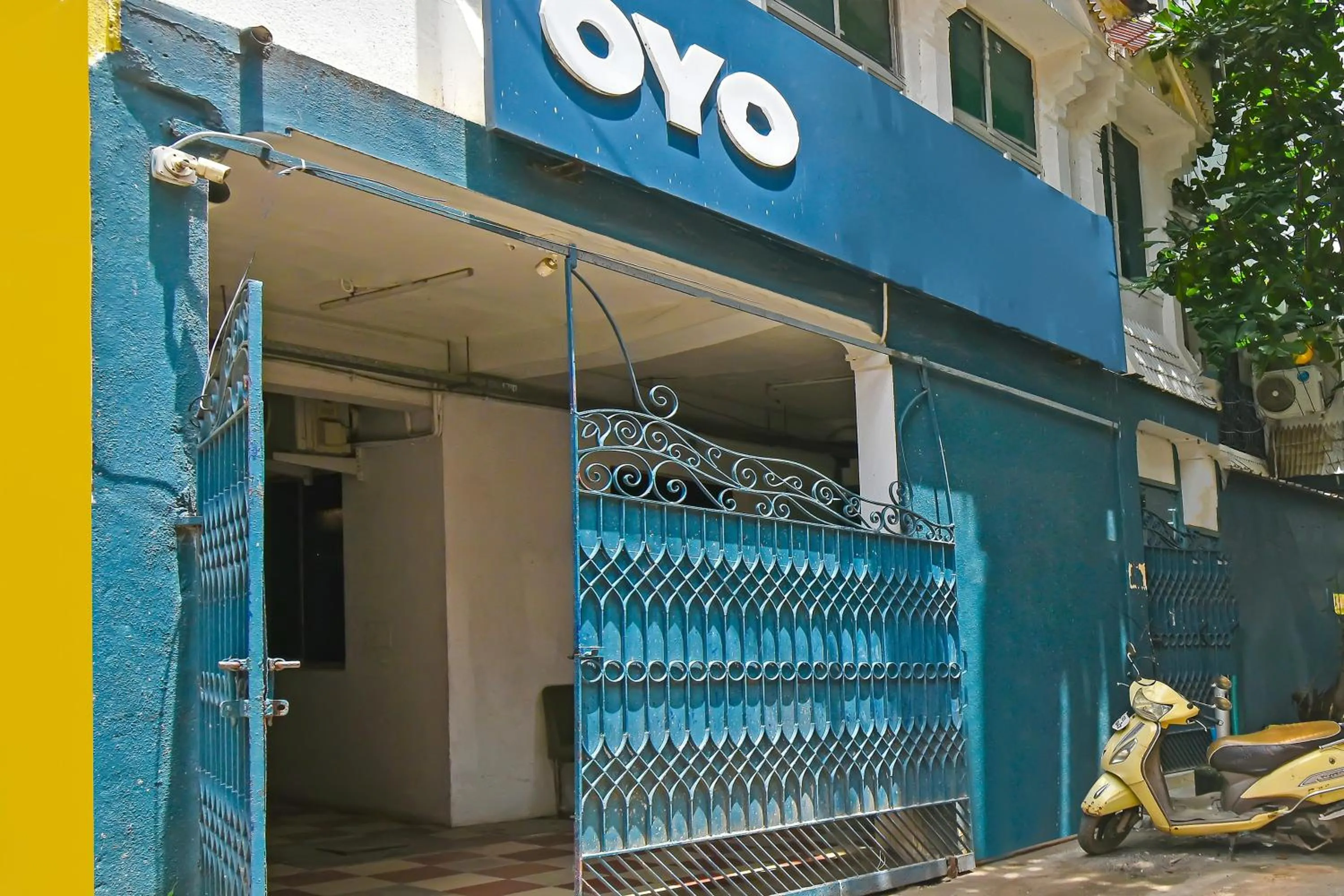 Facade/entrance in Hotel O Grand Residency Near Kasi Talkies