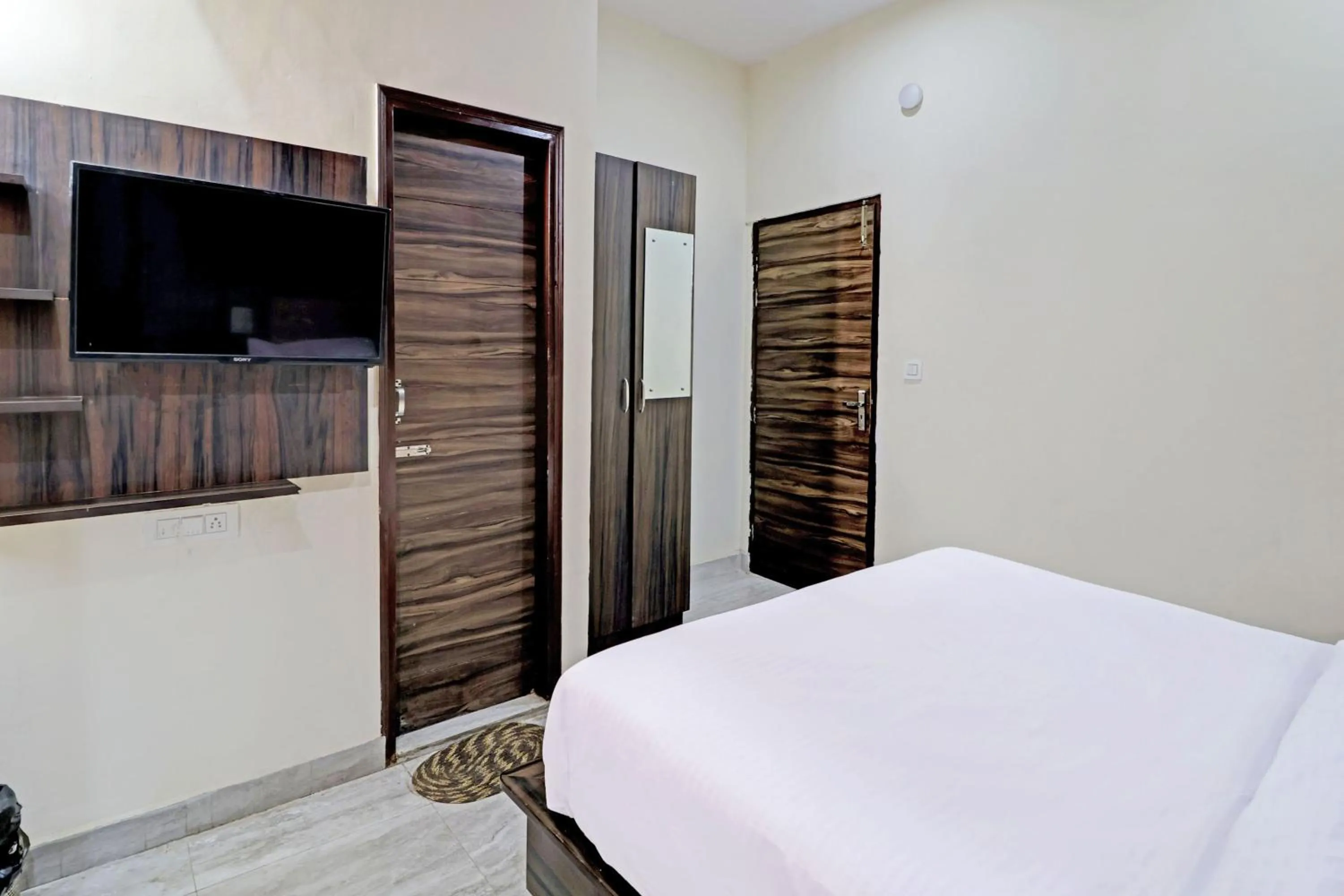 Bedroom, Bed in Hotel O Inn