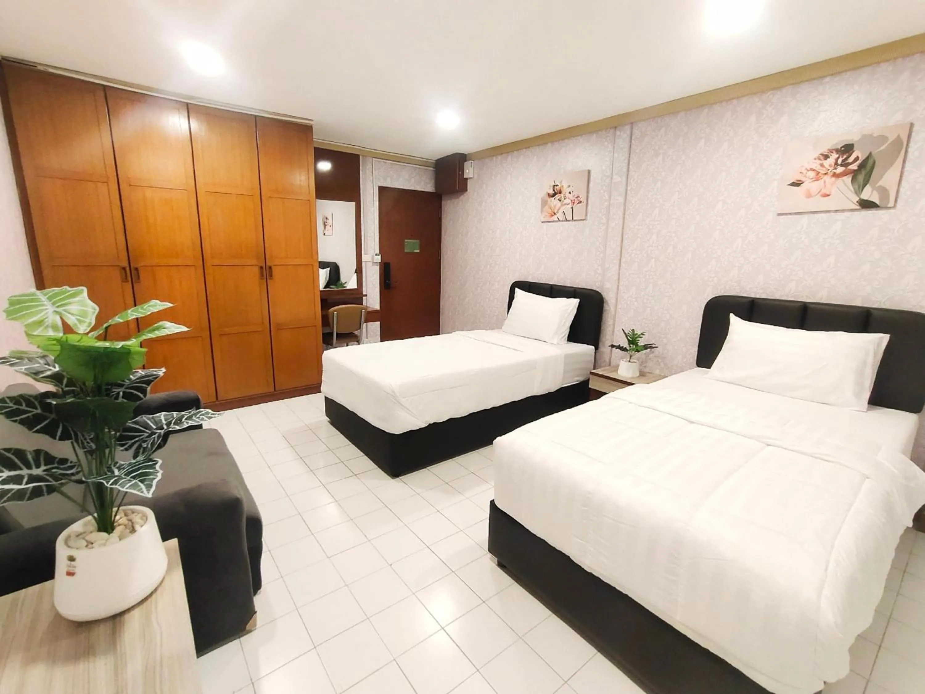 Deluxe Twin Room - single occupancy in OYO 75446 Travis Inthamara 49