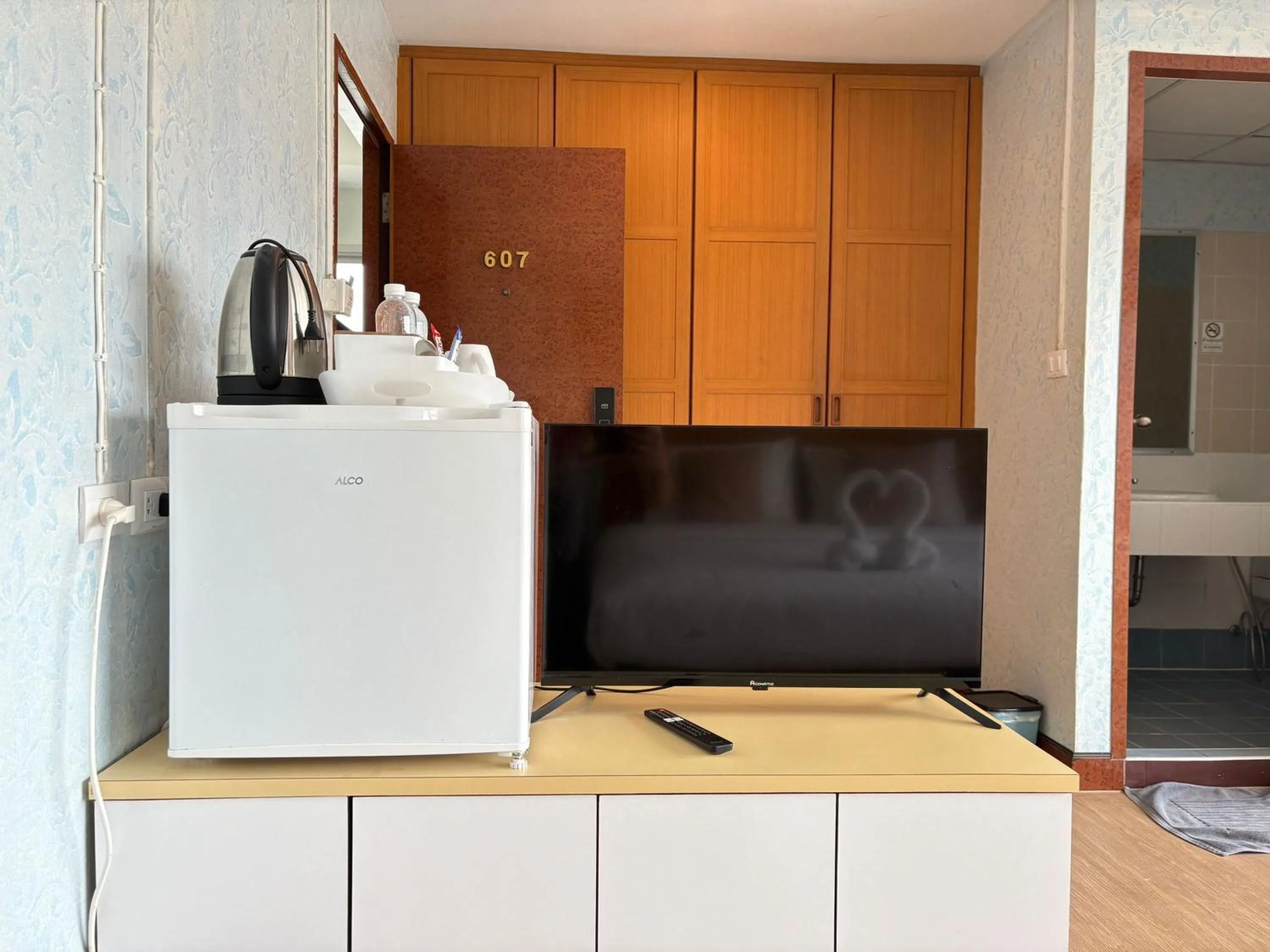 Area and facilities in OYO 75446 Travis Inthamara 49