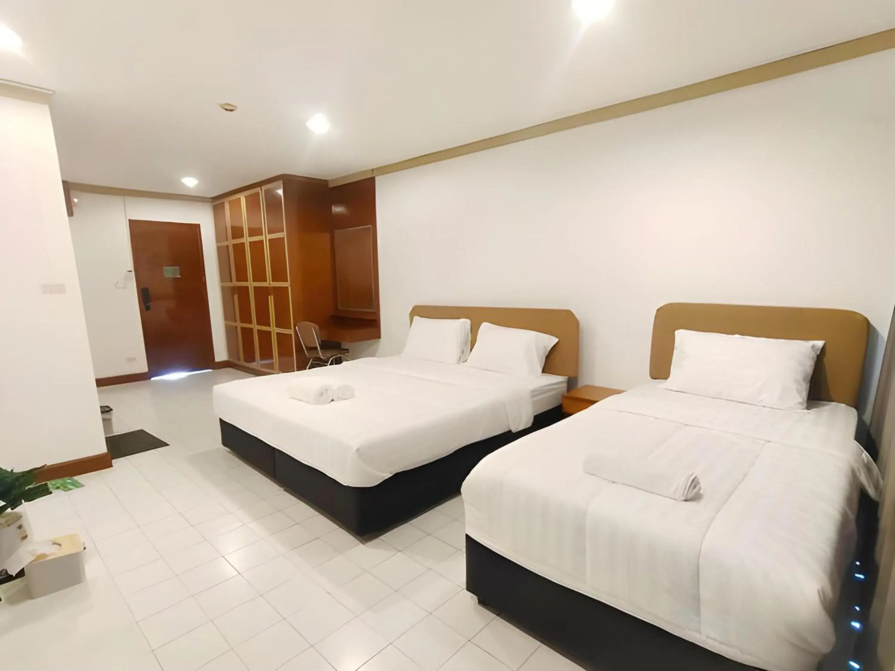 Superior Suite in OYO 75446 Travis Inthamara 49 Superior Suite in OYO 75446 Travis Inthamara 49