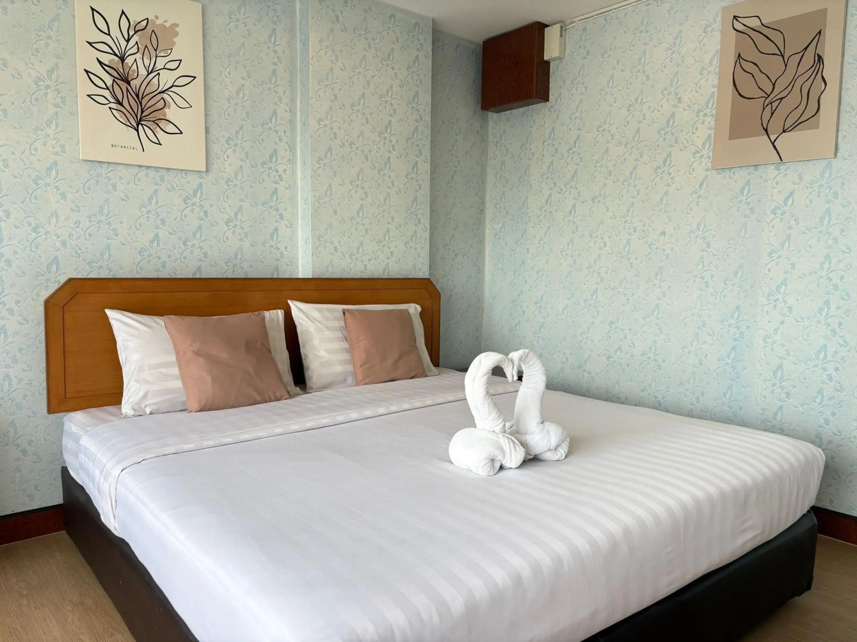 Bedroom, Bed in OYO 75446 Travis Inthamara 49 Bedroom, Bed in OYO 75446 Travis Inthamara 49