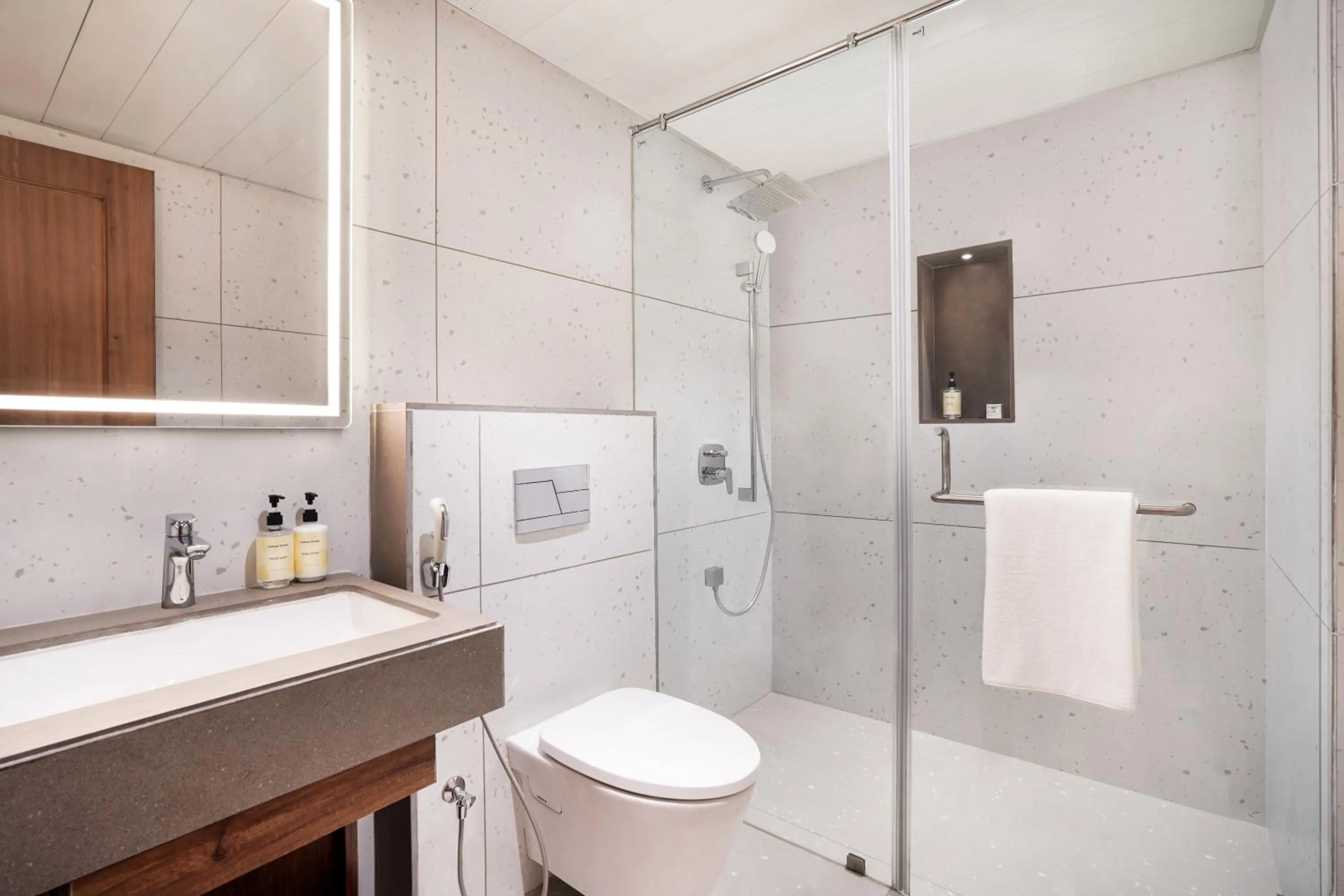 Bathroom in Lemon Tree Hotel, Rajkot