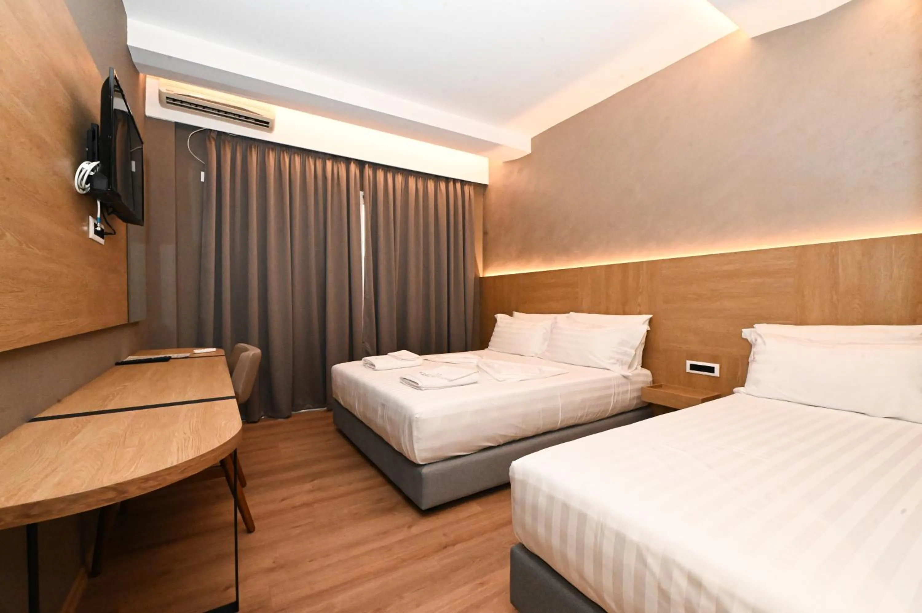 Photo of the whole room, Bed in Hotel Panorama