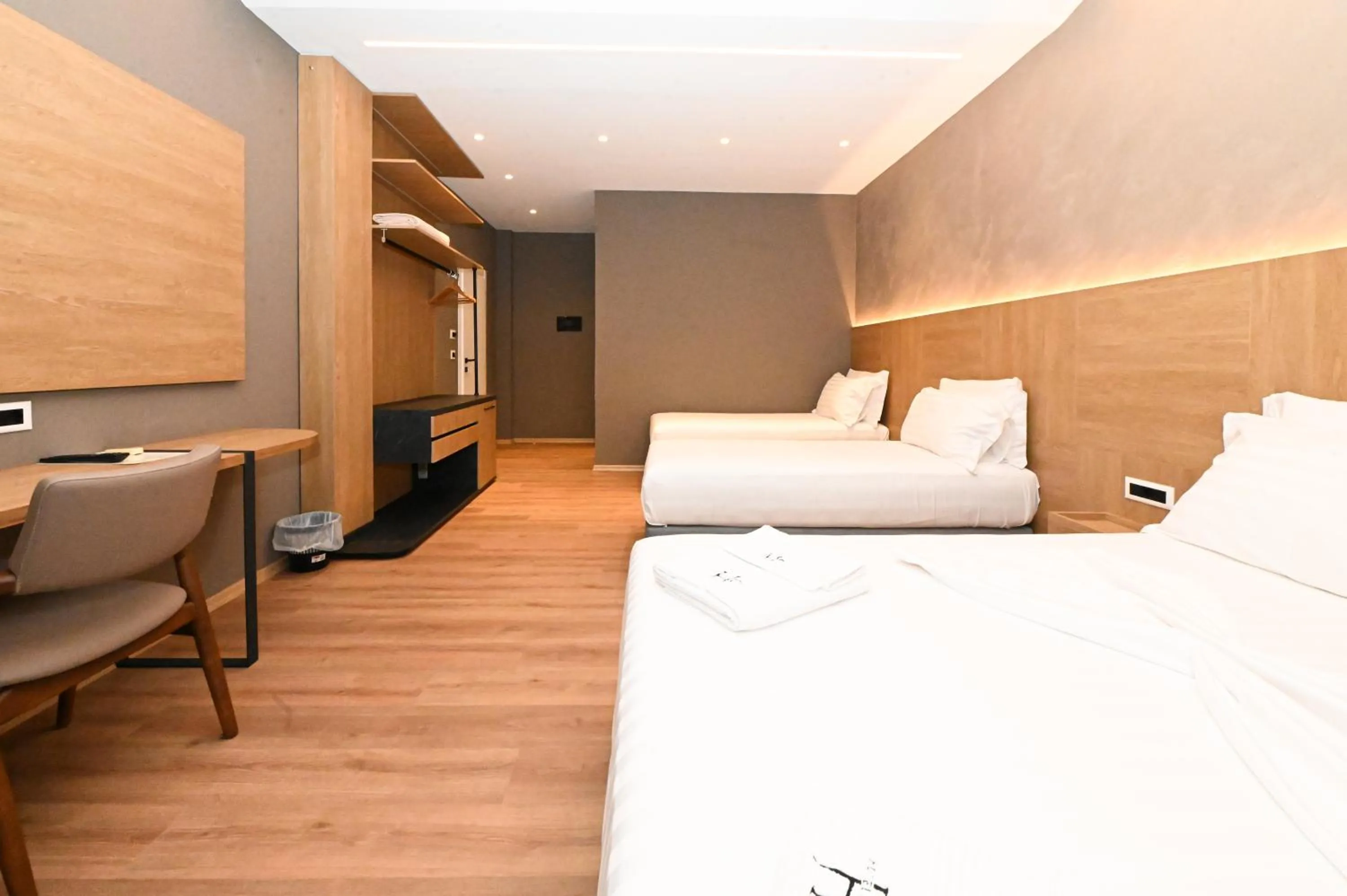 Living room, Bed in Hotel Panorama