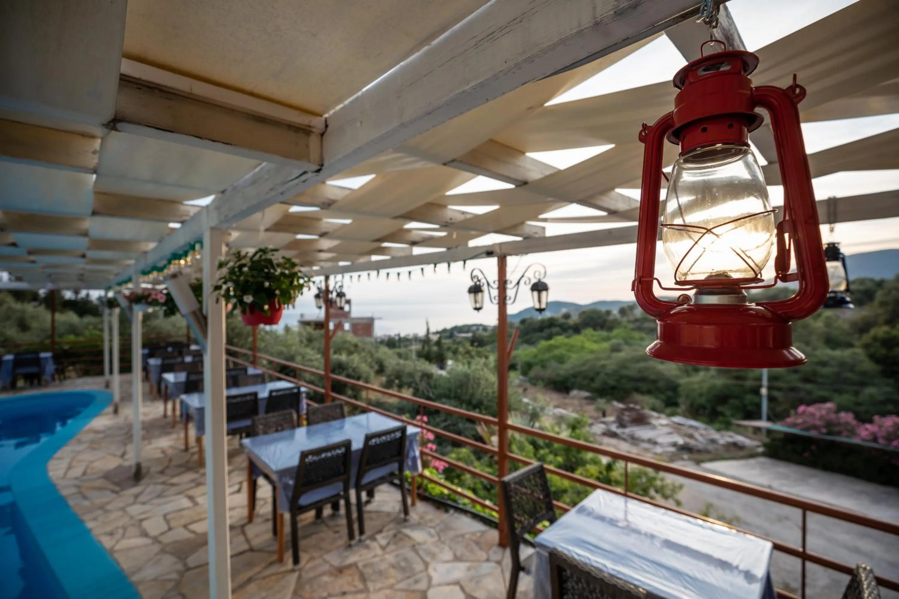 Restaurant/places to eat in Hotel Panorama