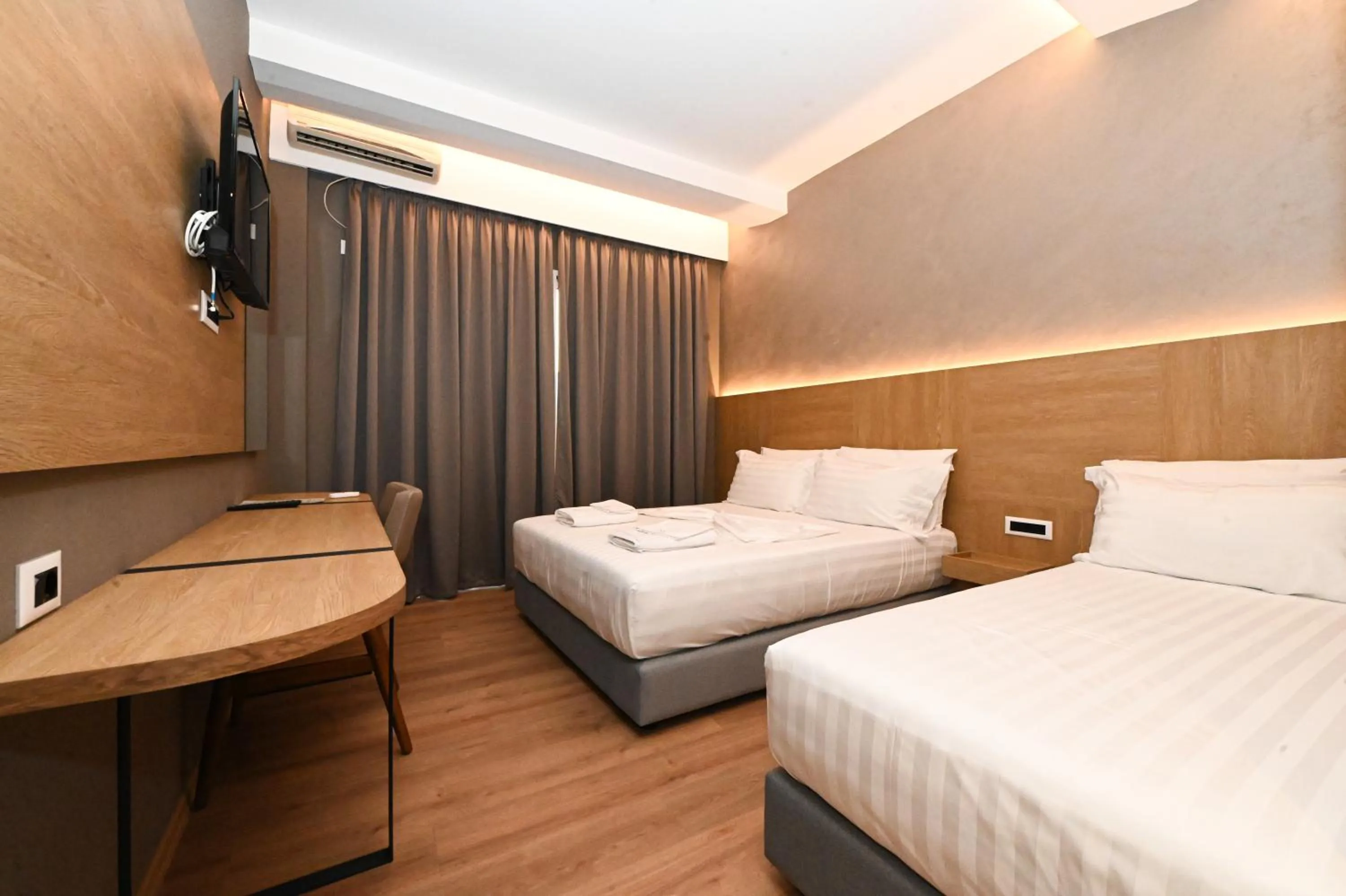 Photo of the whole room, Bed in Hotel Panorama