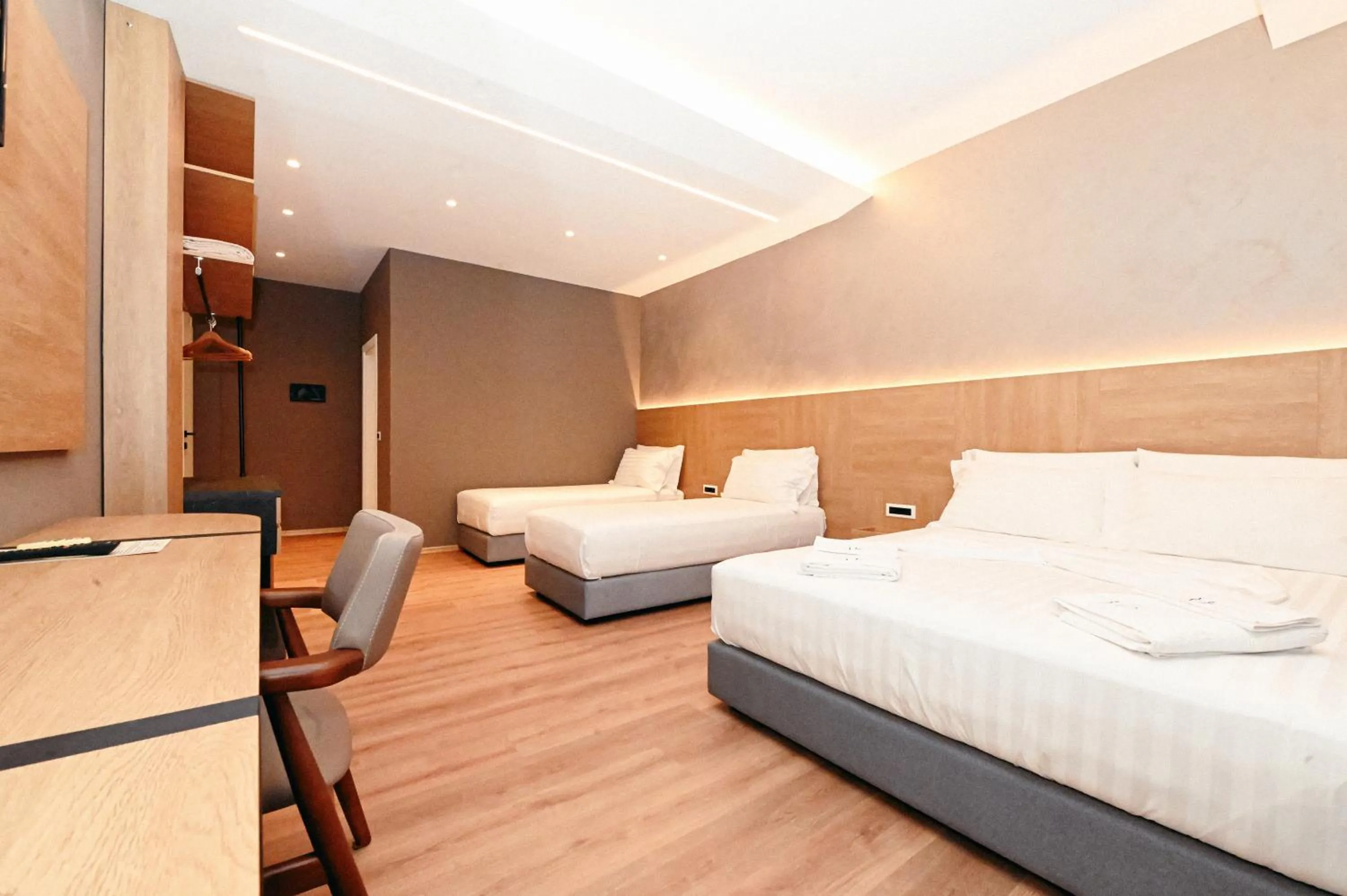 Living room, Bed in Hotel Panorama