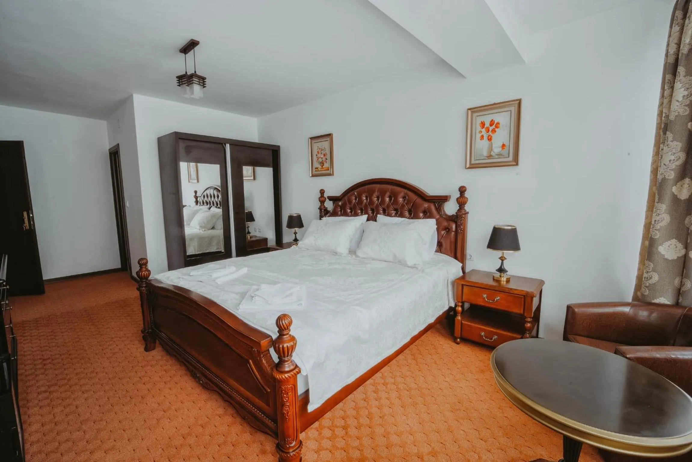 Bed in Complex Turistic Constantin Bucovina