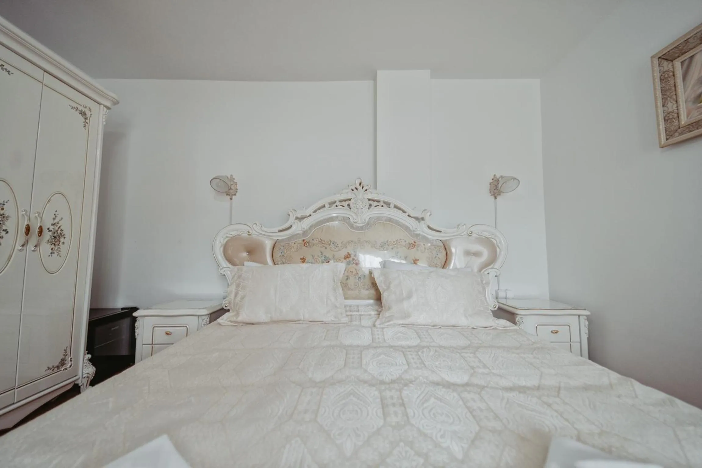 Bed in Complex Turistic Constantin Bucovina