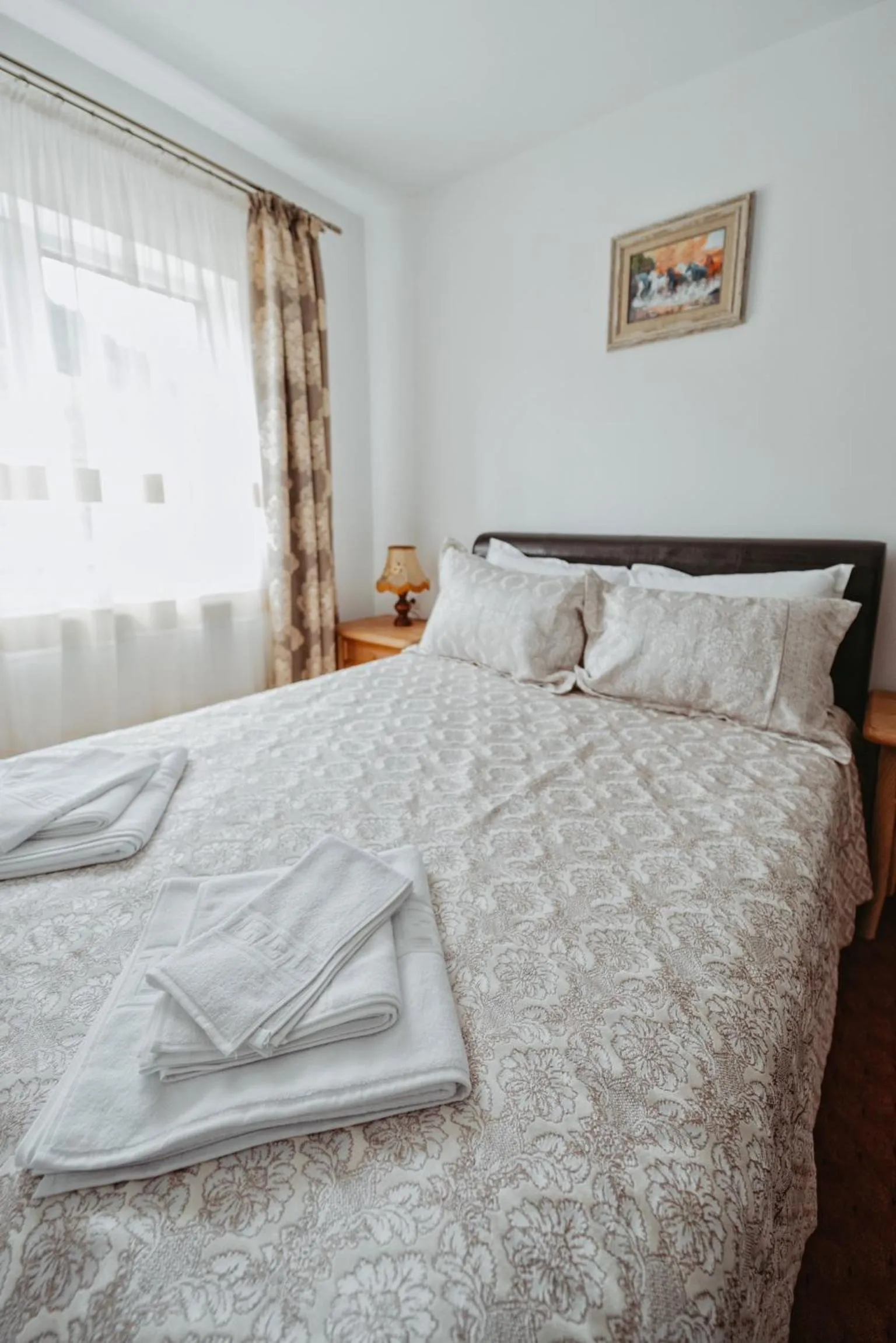 Bed in Complex Turistic Constantin Bucovina