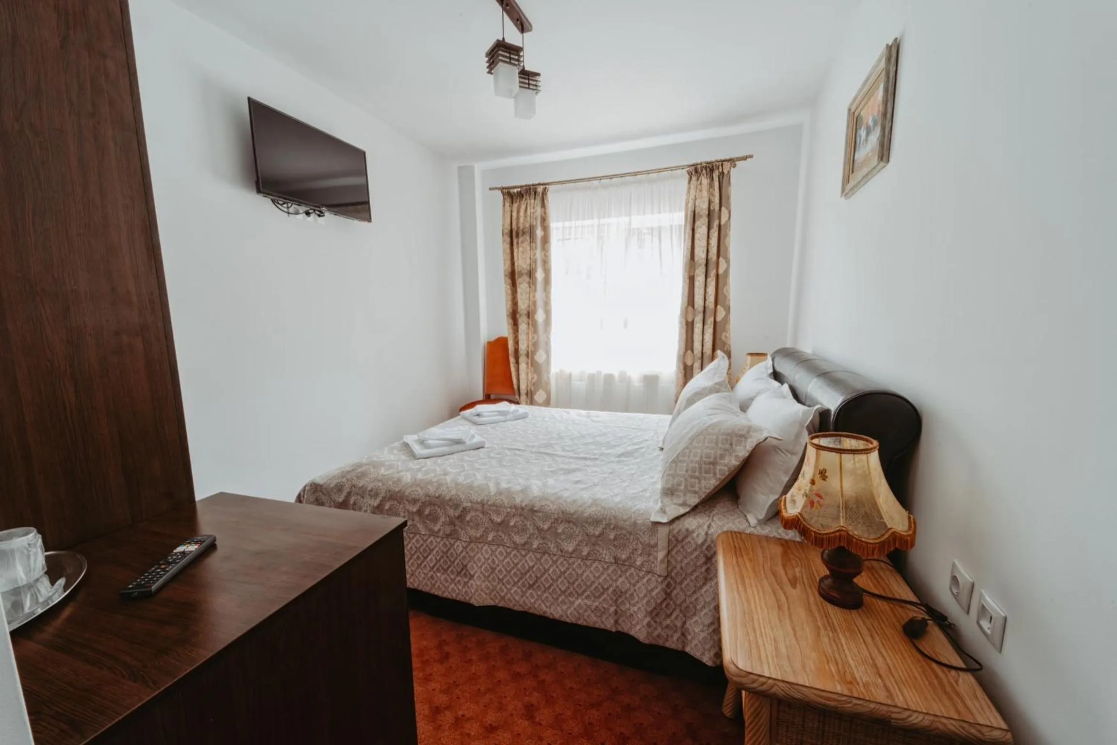 Bed in Complex Turistic Constantin Bucovina