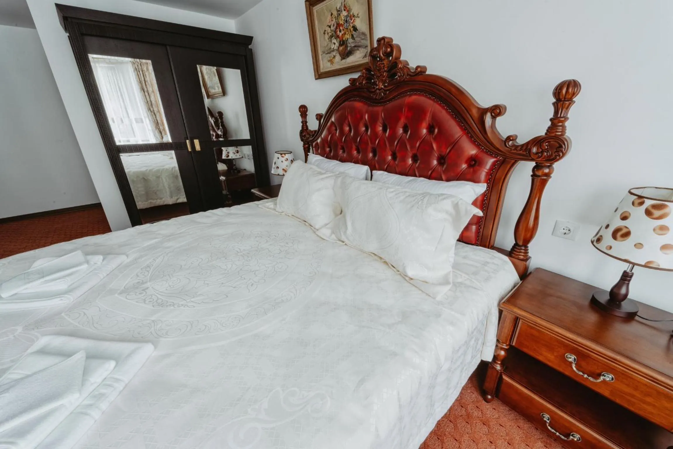 Bed in Complex Turistic Constantin Bucovina