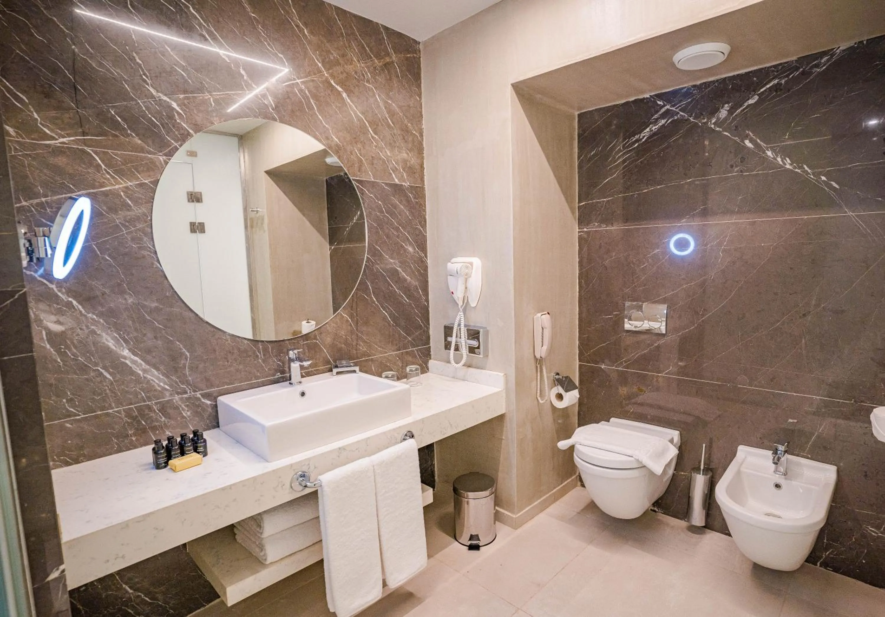 Shower in Sentido Reef Oasis Suakin Resort