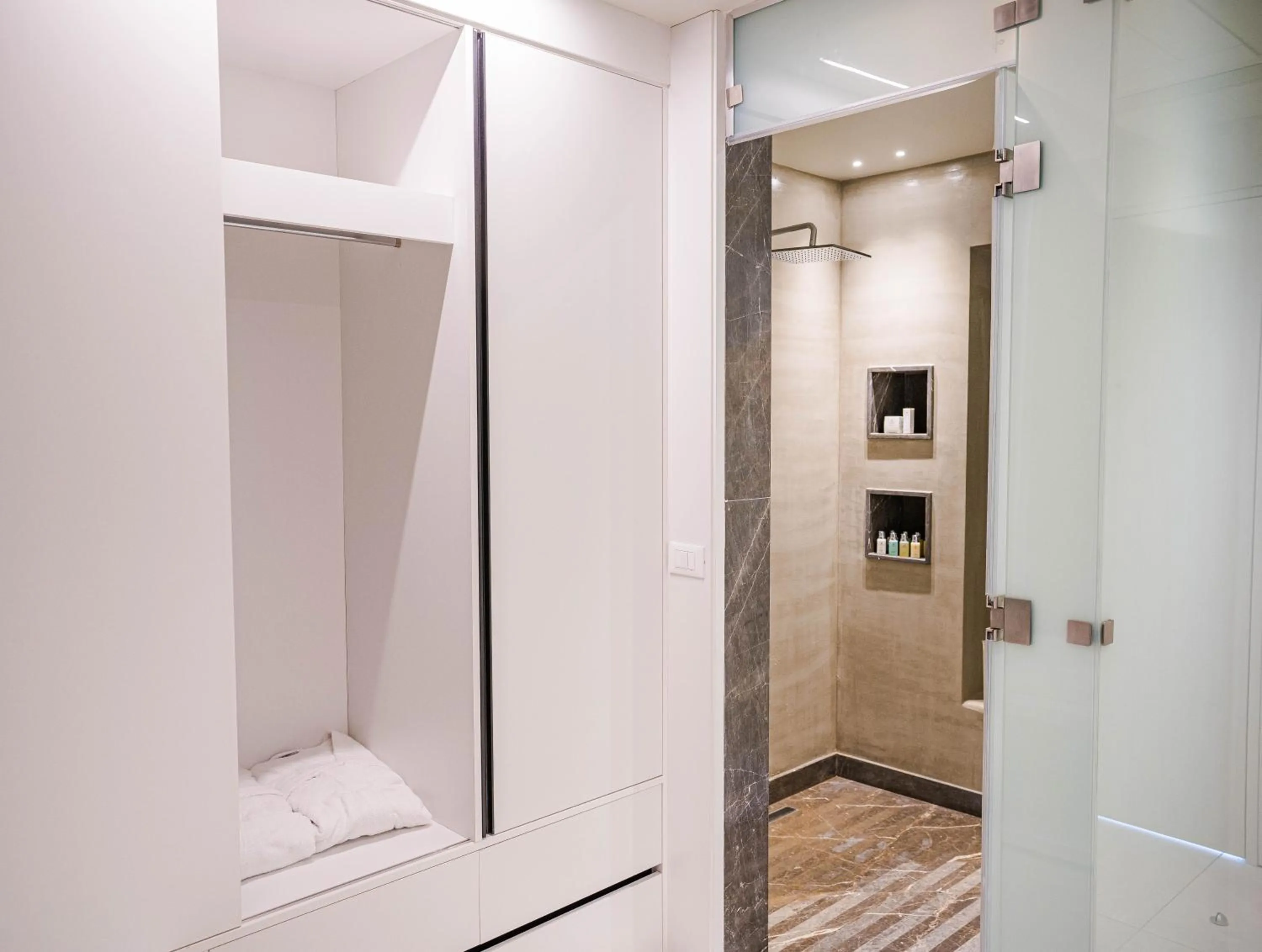 Shower in Sentido Reef Oasis Suakin Resort