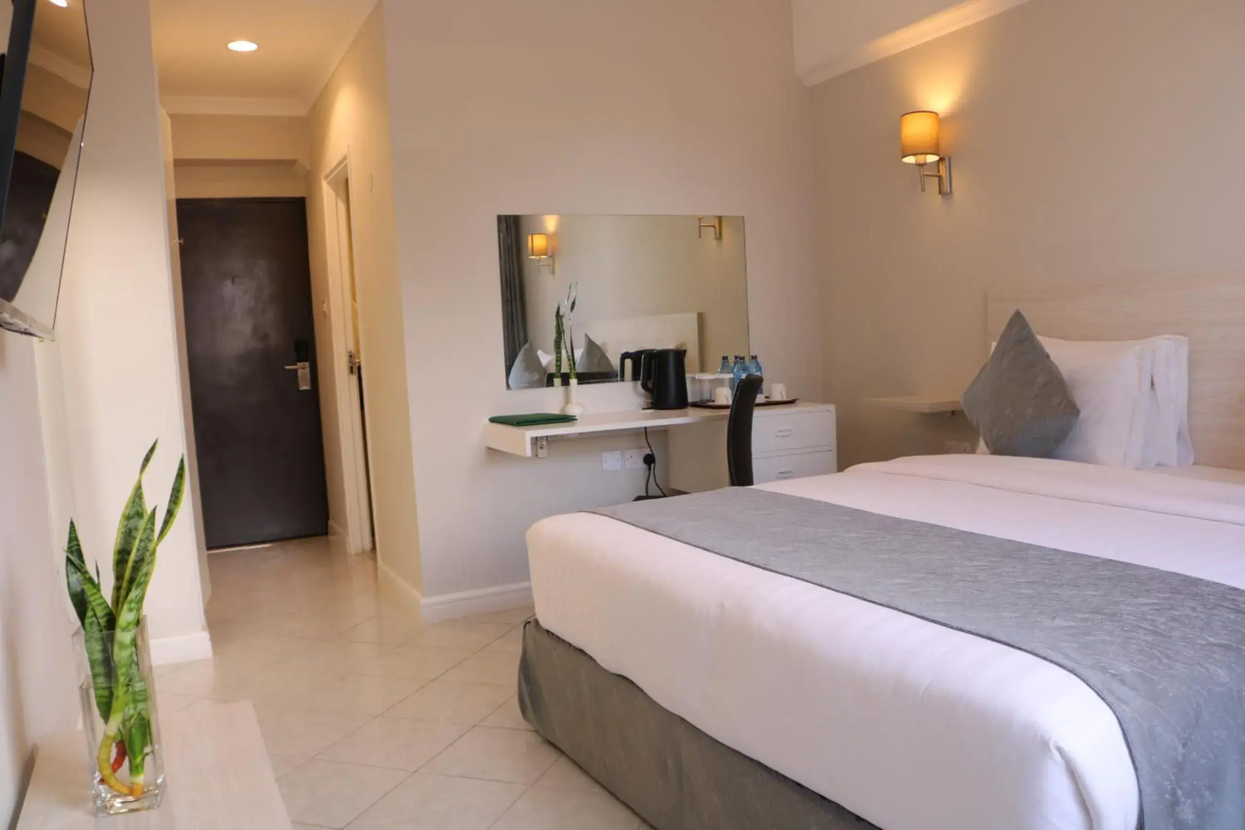 Property building, Bed in Maanzoni 680 HOTEL Property building, Bed in Maanzoni 680 HOTEL