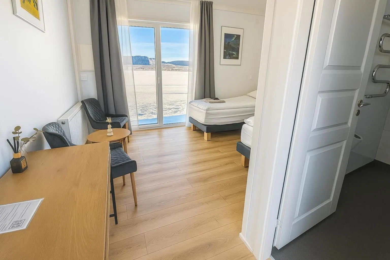 Photo of the whole room, Bed in The Hvítá Inn by Ourhotels