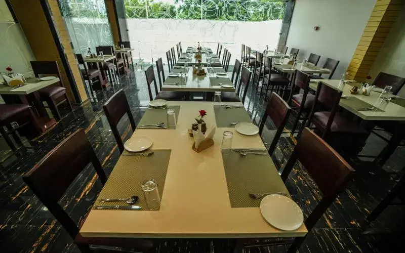 Restaurant/places to eat in Urban Suites Restaurant/places to eat in Urban Suites