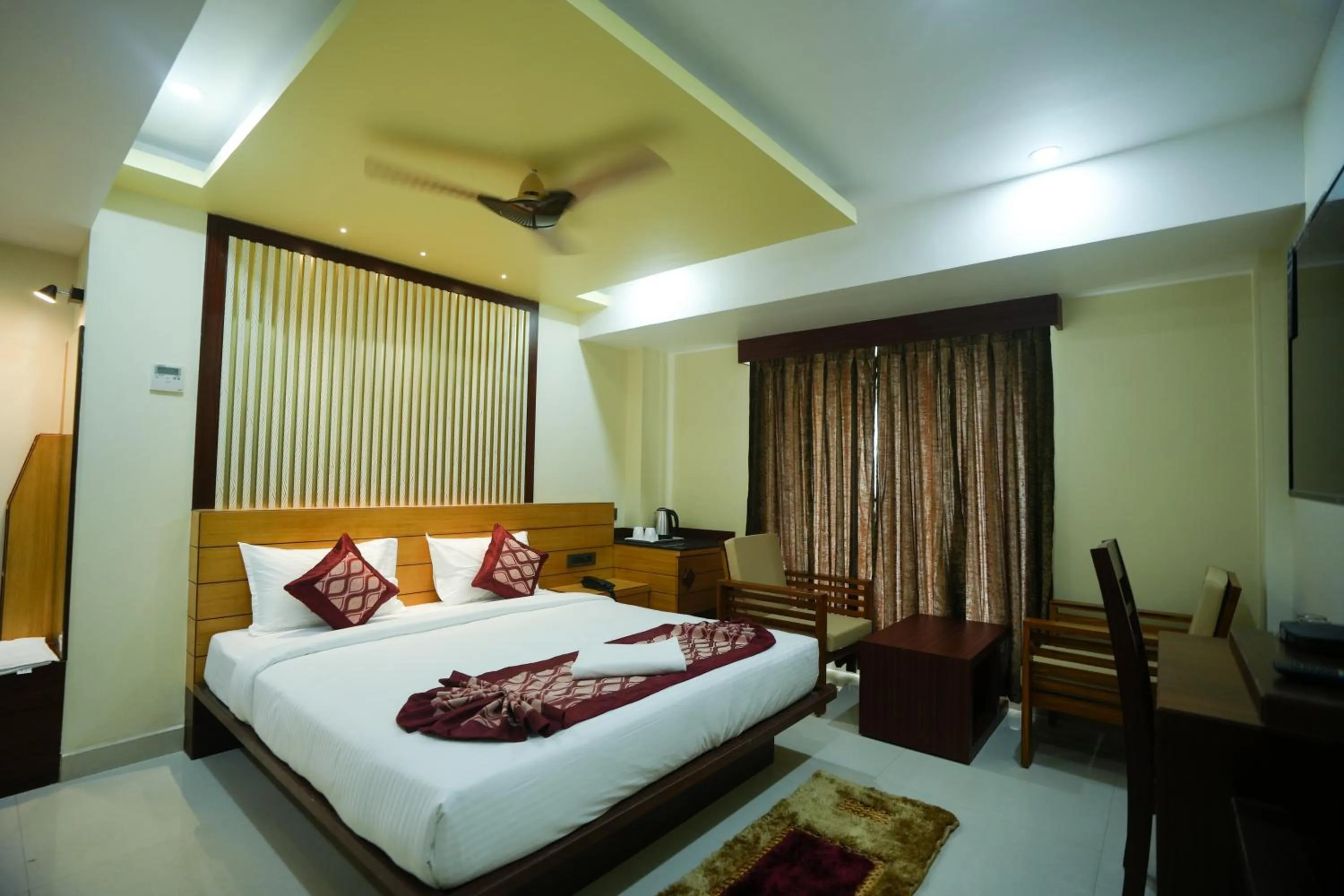 Bedroom, Bed in Urban Suites